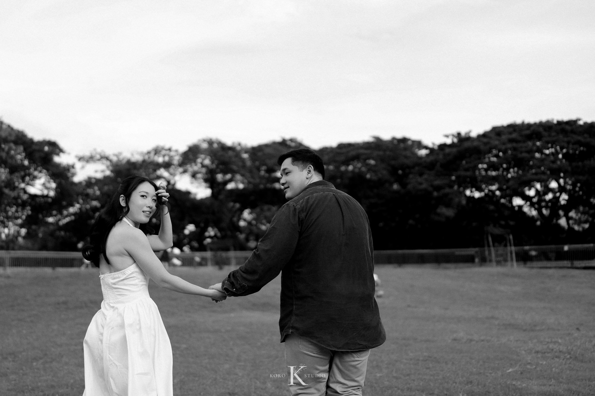 Bangkok Pre Wedding: Alison & Karl at Wat Pho & Benjakitti Park 150 benjakitti park pre wedding alison karl bangkok 150 Bangkok Pre Wedding: Alison & Karl at Wat Pho & Benjakitti Park