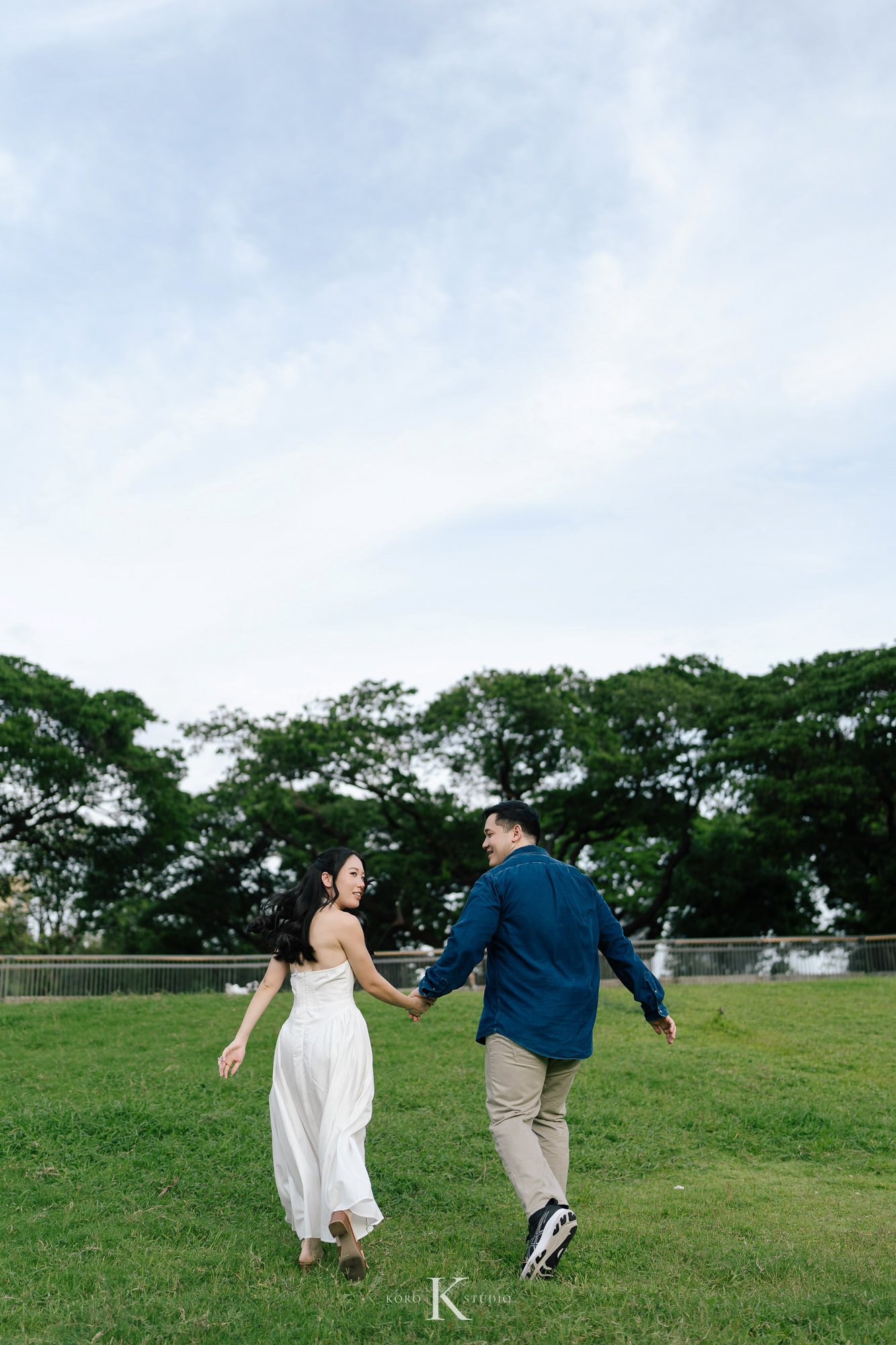 Bangkok Pre Wedding: Alison & Karl at Wat Pho & Benjakitti Park 151 benjakitti park pre wedding alison karl bangkok 151 Bangkok Pre Wedding: Alison & Karl at Wat Pho & Benjakitti Park