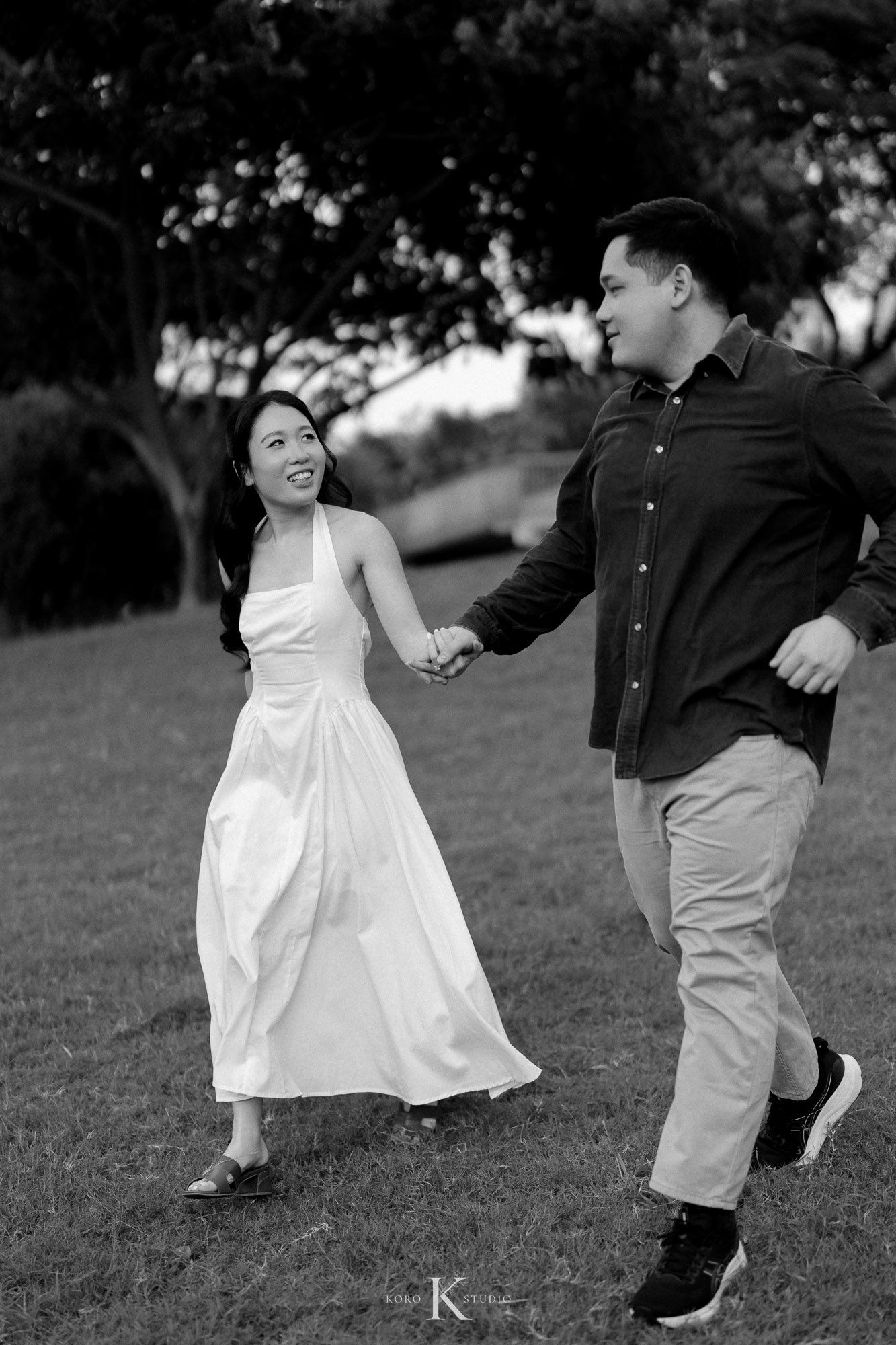 Bangkok Pre Wedding: Alison & Karl at Wat Pho & Benjakitti Park 153 benjakitti park pre wedding alison karl bangkok 153 Bangkok Pre Wedding: Alison & Karl at Wat Pho & Benjakitti Park