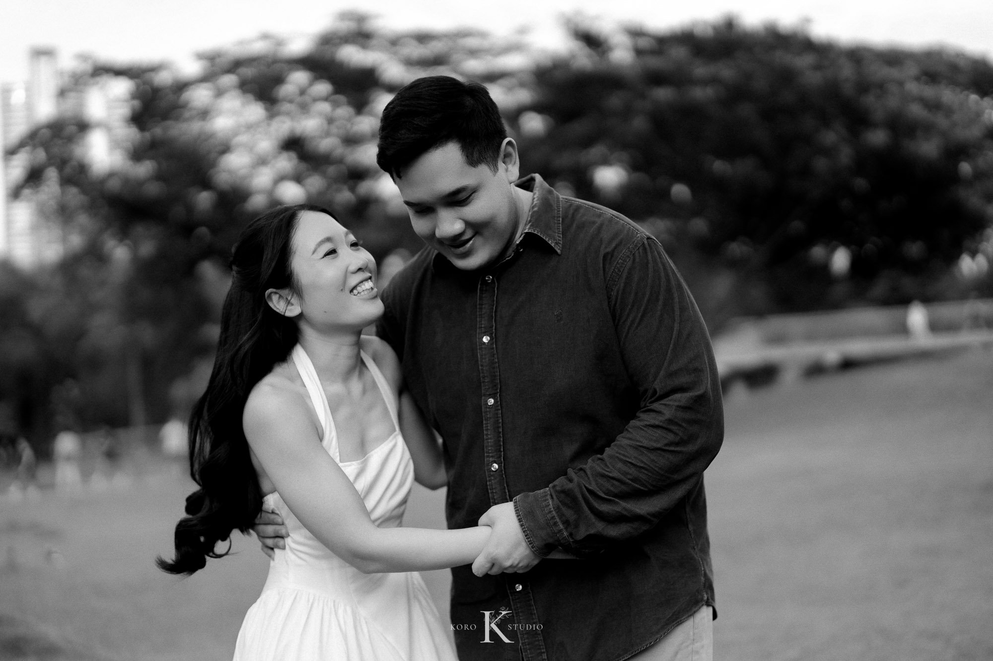 Bangkok Pre Wedding: Alison & Karl at Wat Pho & Benjakitti Park 157 benjakitti park pre wedding alison karl bangkok 157 Bangkok Pre Wedding: Alison & Karl at Wat Pho & Benjakitti Park