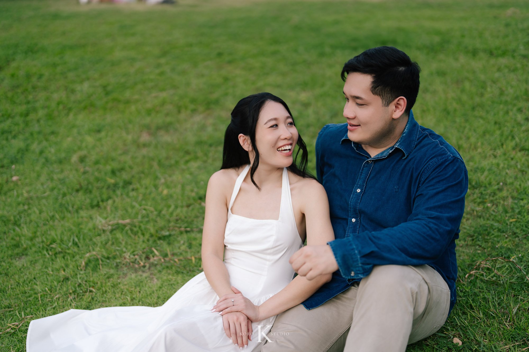 Bangkok Pre Wedding: Alison & Karl at Wat Pho & Benjakitti Park 159 benjakitti park pre wedding alison karl bangkok 159 Bangkok Pre Wedding: Alison & Karl at Wat Pho & Benjakitti Park