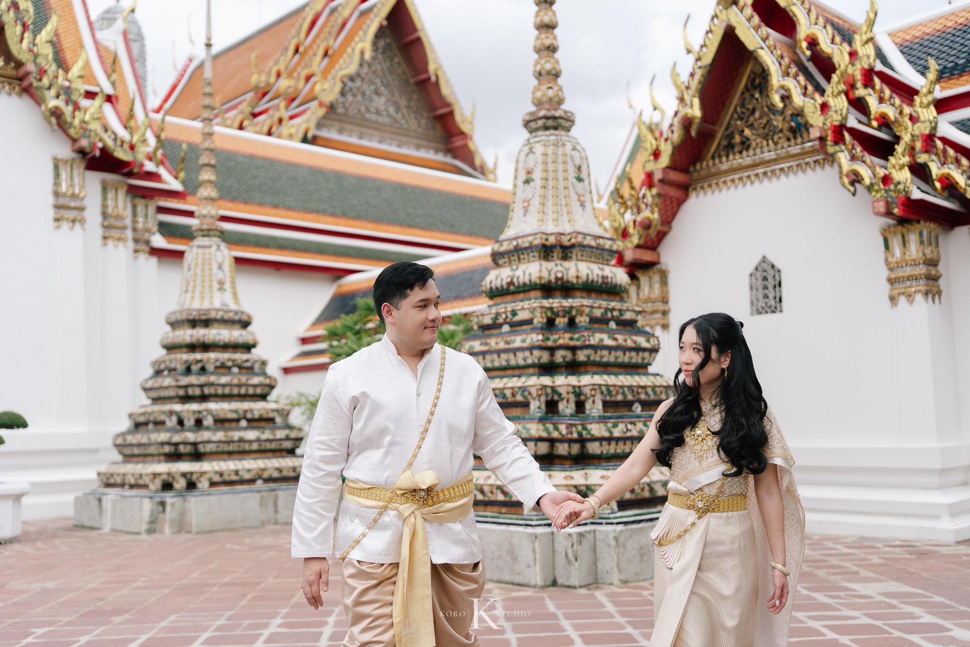 Bangkok Pre Wedding: Alison & Karl at Wat Pho & Benjakitti Park 16 benjakitti park pre wedding alison karl bangkok 16 Bangkok Pre Wedding: Alison & Karl at Wat Pho & Benjakitti Park
