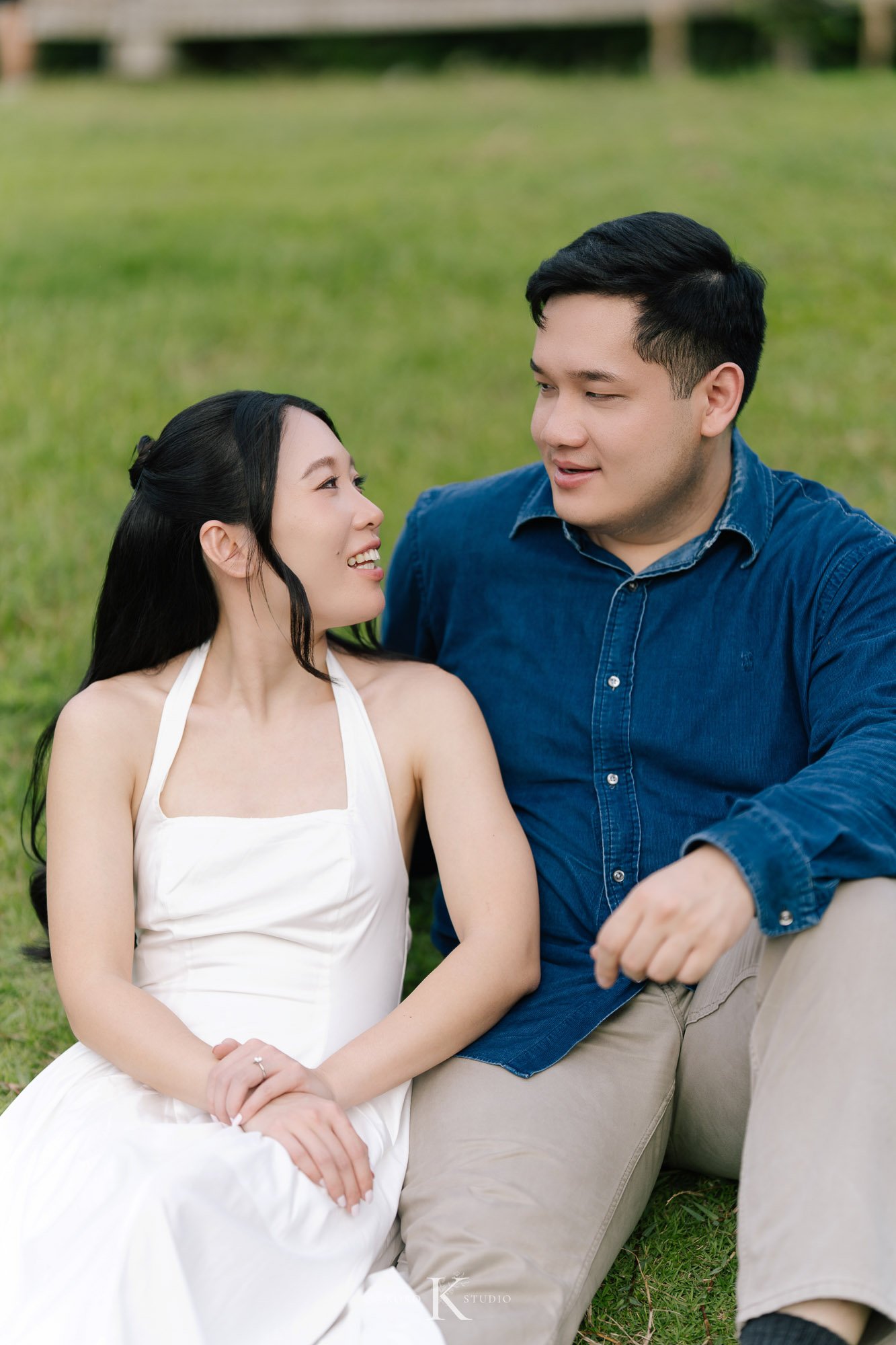 Bangkok Pre Wedding: Alison & Karl at Wat Pho & Benjakitti Park 161 benjakitti park pre wedding alison karl bangkok 161 Bangkok Pre Wedding: Alison & Karl at Wat Pho & Benjakitti Park