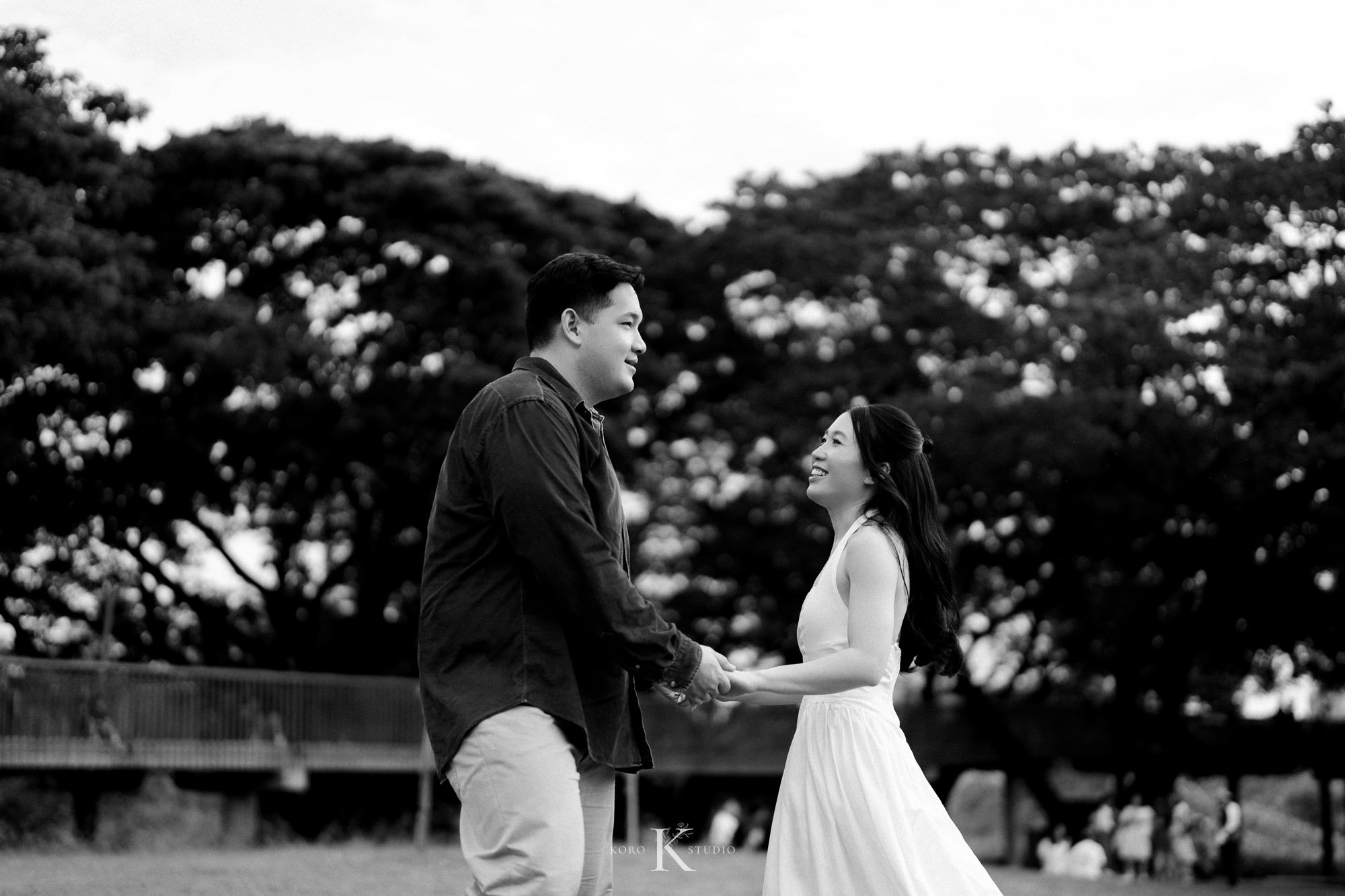 Bangkok Pre Wedding: Alison & Karl at Wat Pho & Benjakitti Park 167 benjakitti park pre wedding alison karl bangkok 167 Bangkok Pre Wedding: Alison & Karl at Wat Pho & Benjakitti Park