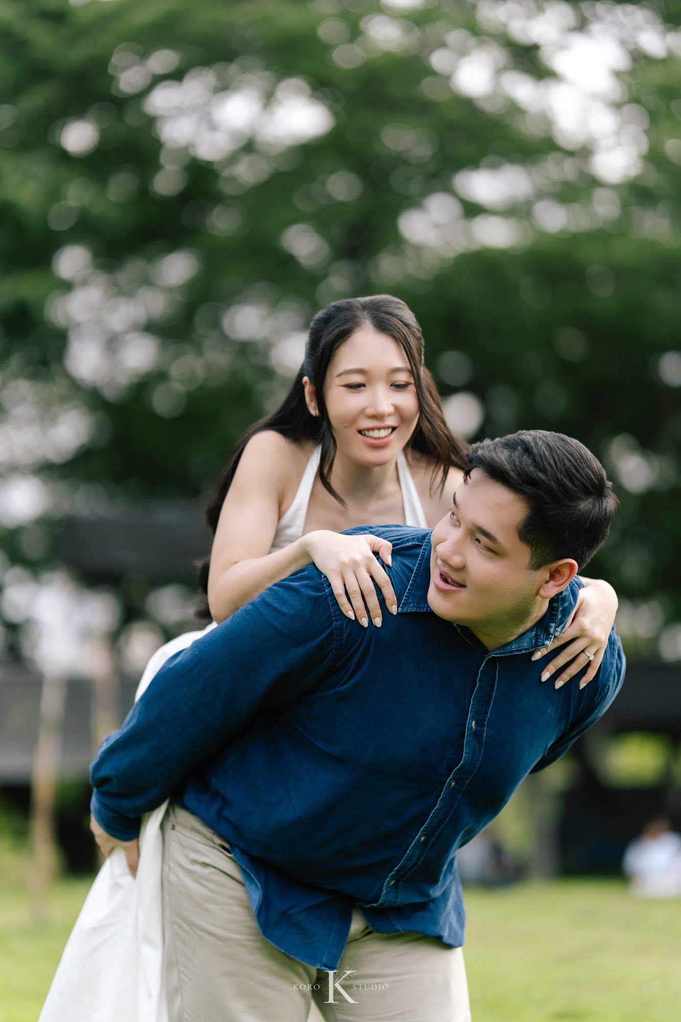 Bangkok Pre Wedding: Alison & Karl at Wat Pho & Benjakitti Park 169 benjakitti park pre wedding alison karl bangkok 169 Bangkok Pre Wedding: Alison & Karl at Wat Pho & Benjakitti Park
