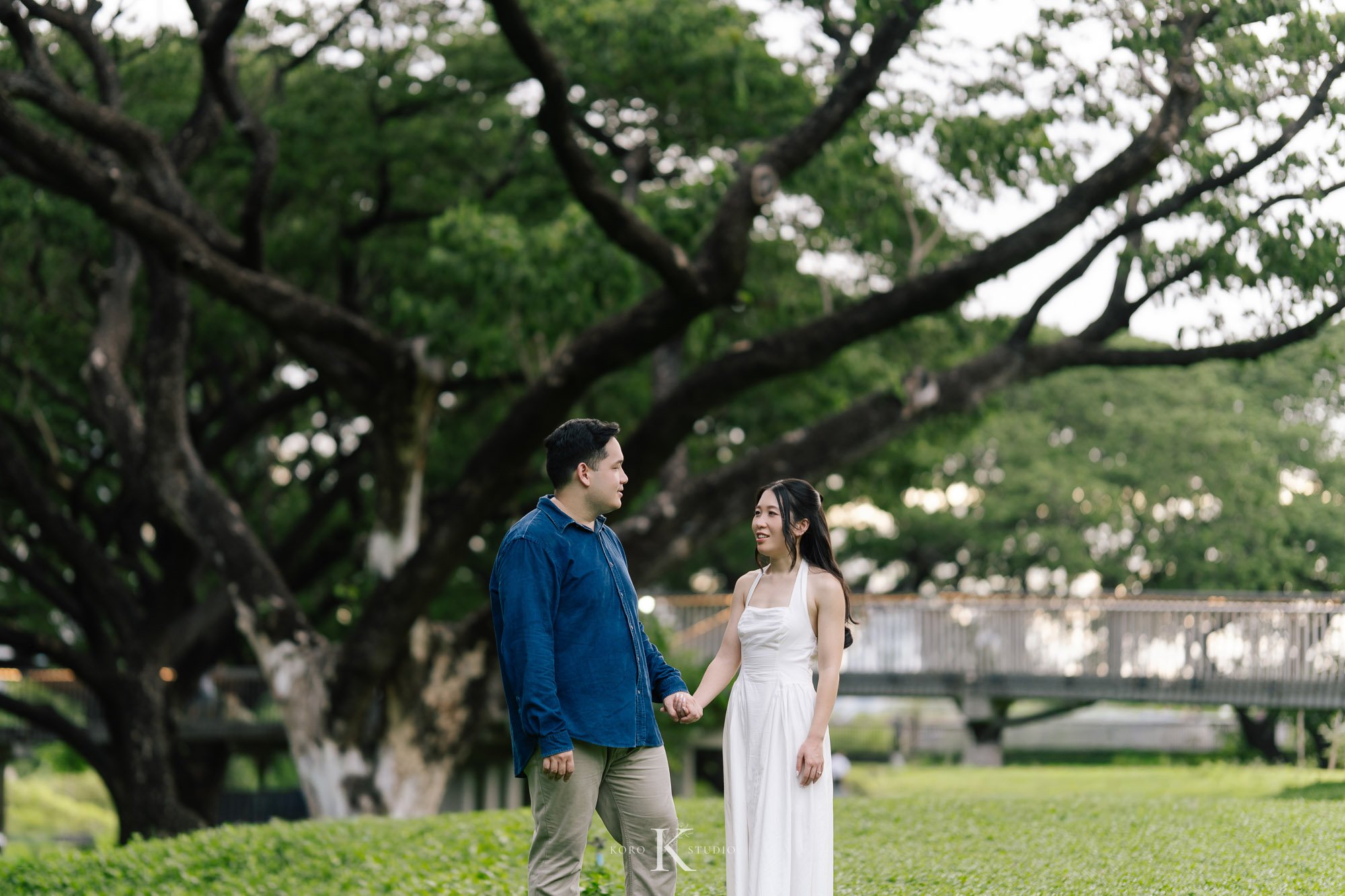 Bangkok Pre Wedding: Alison & Karl at Wat Pho & Benjakitti Park 186 benjakitti park pre wedding alison karl bangkok 186 Bangkok Pre Wedding: Alison & Karl at Wat Pho & Benjakitti Park