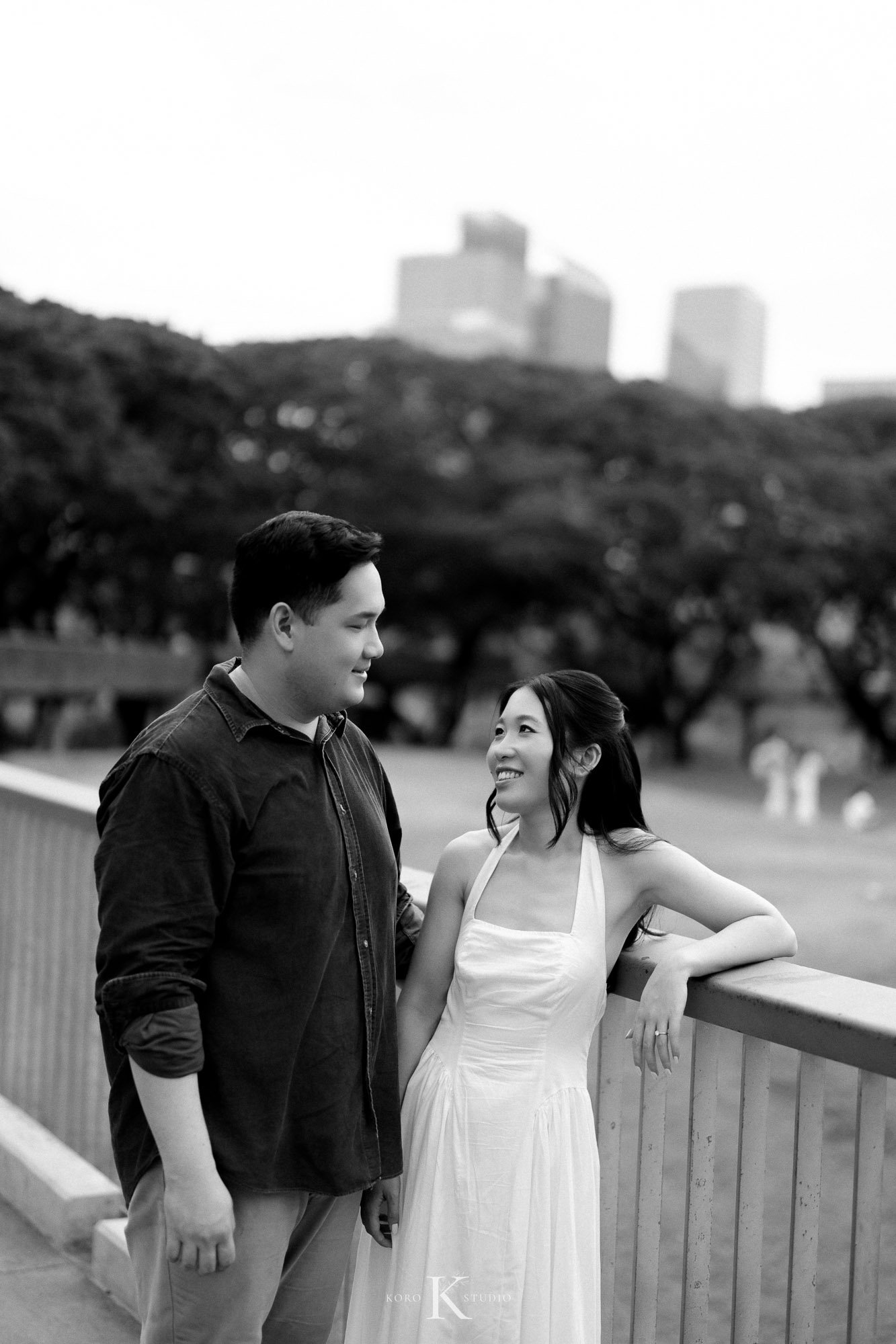 Bangkok Pre Wedding: Alison & Karl at Wat Pho & Benjakitti Park 196 benjakitti park pre wedding alison karl bangkok 196 Bangkok Pre Wedding: Alison & Karl at Wat Pho & Benjakitti Park