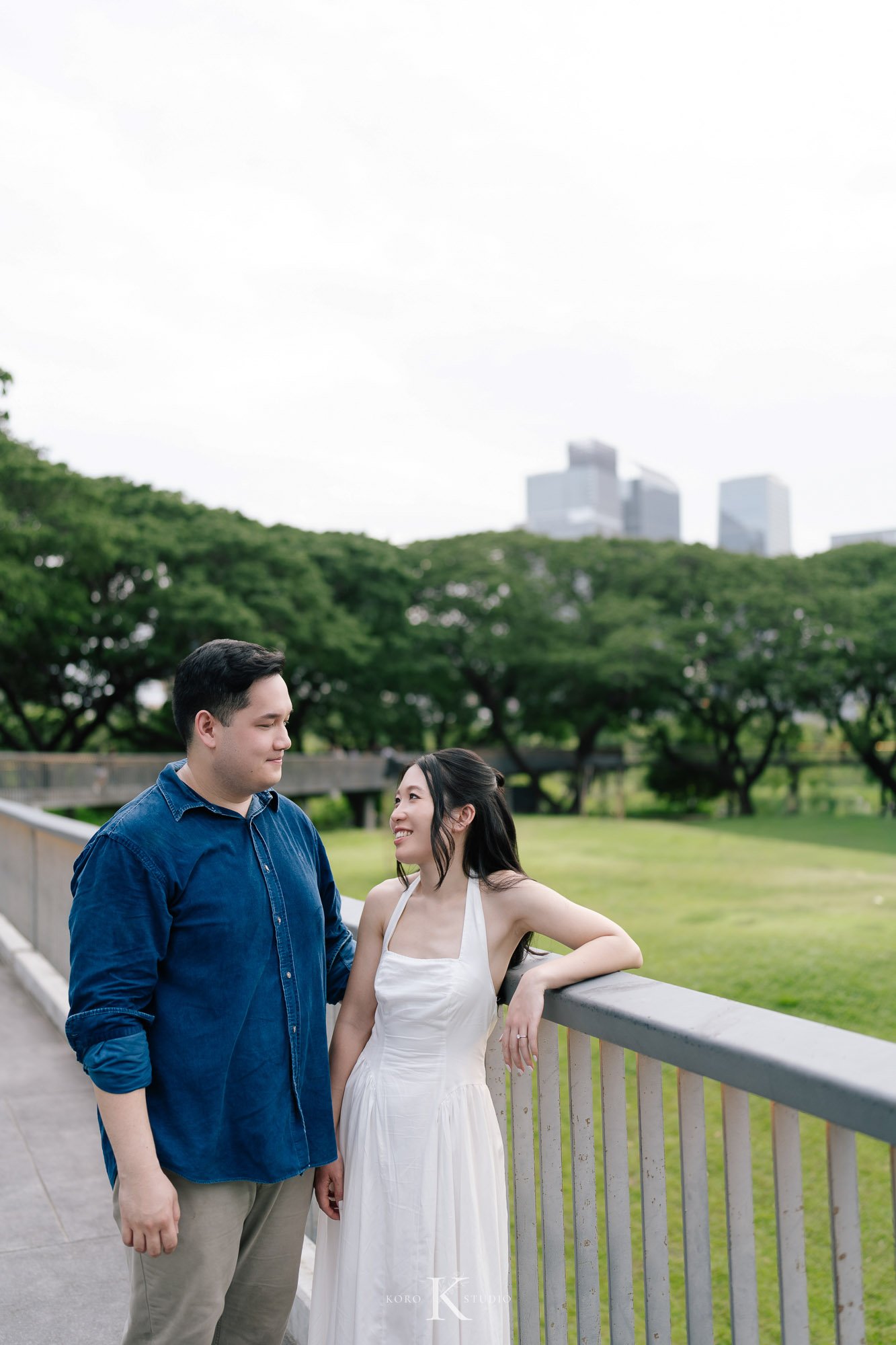 Bangkok Pre Wedding: Alison & Karl at Wat Pho & Benjakitti Park 197 benjakitti park pre wedding alison karl bangkok 197 Bangkok Pre Wedding: Alison & Karl at Wat Pho & Benjakitti Park