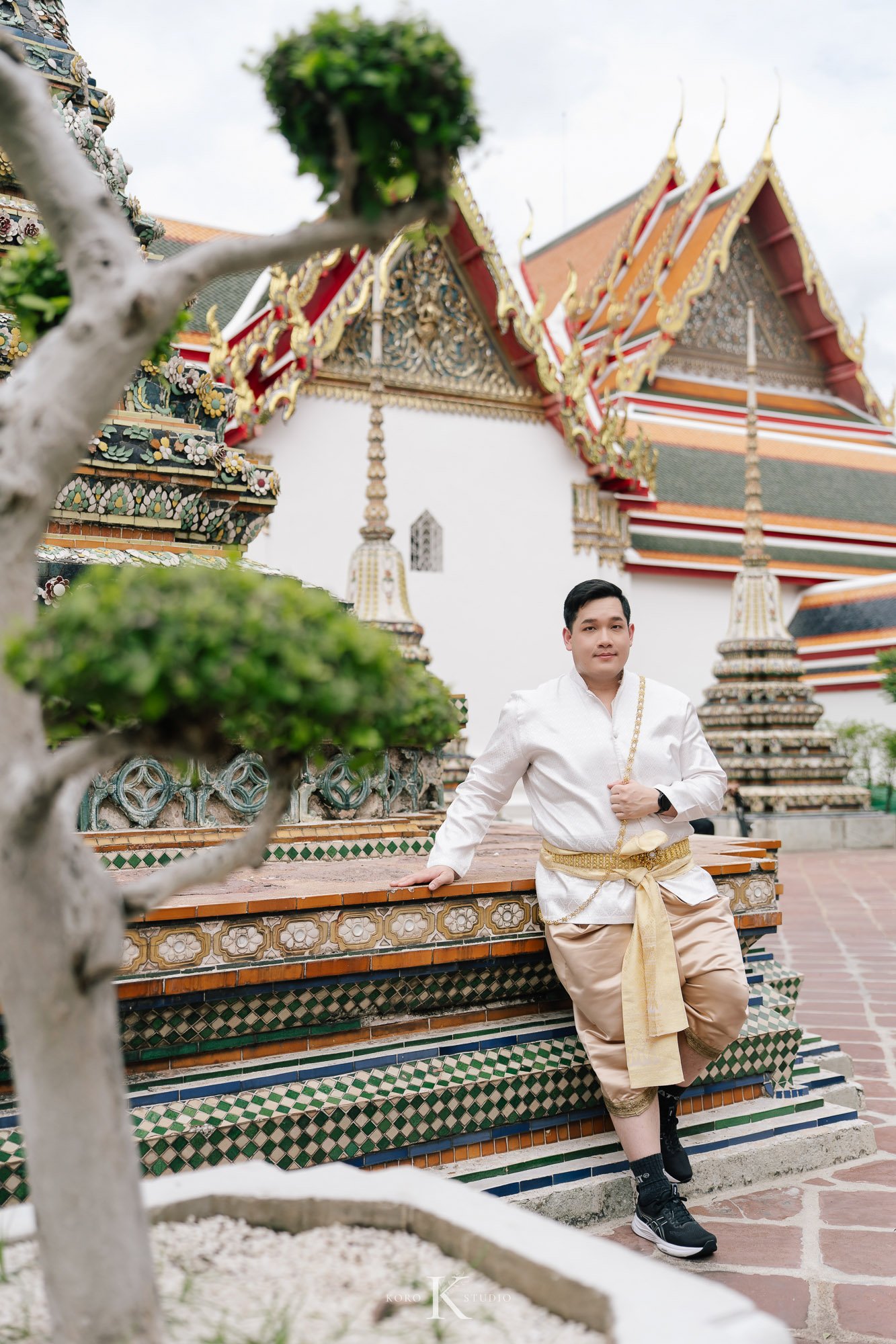Bangkok Pre Wedding: Alison & Karl at Wat Pho & Benjakitti Park 20 benjakitti park pre wedding alison karl bangkok 20 Bangkok Pre Wedding: Alison & Karl at Wat Pho & Benjakitti Park