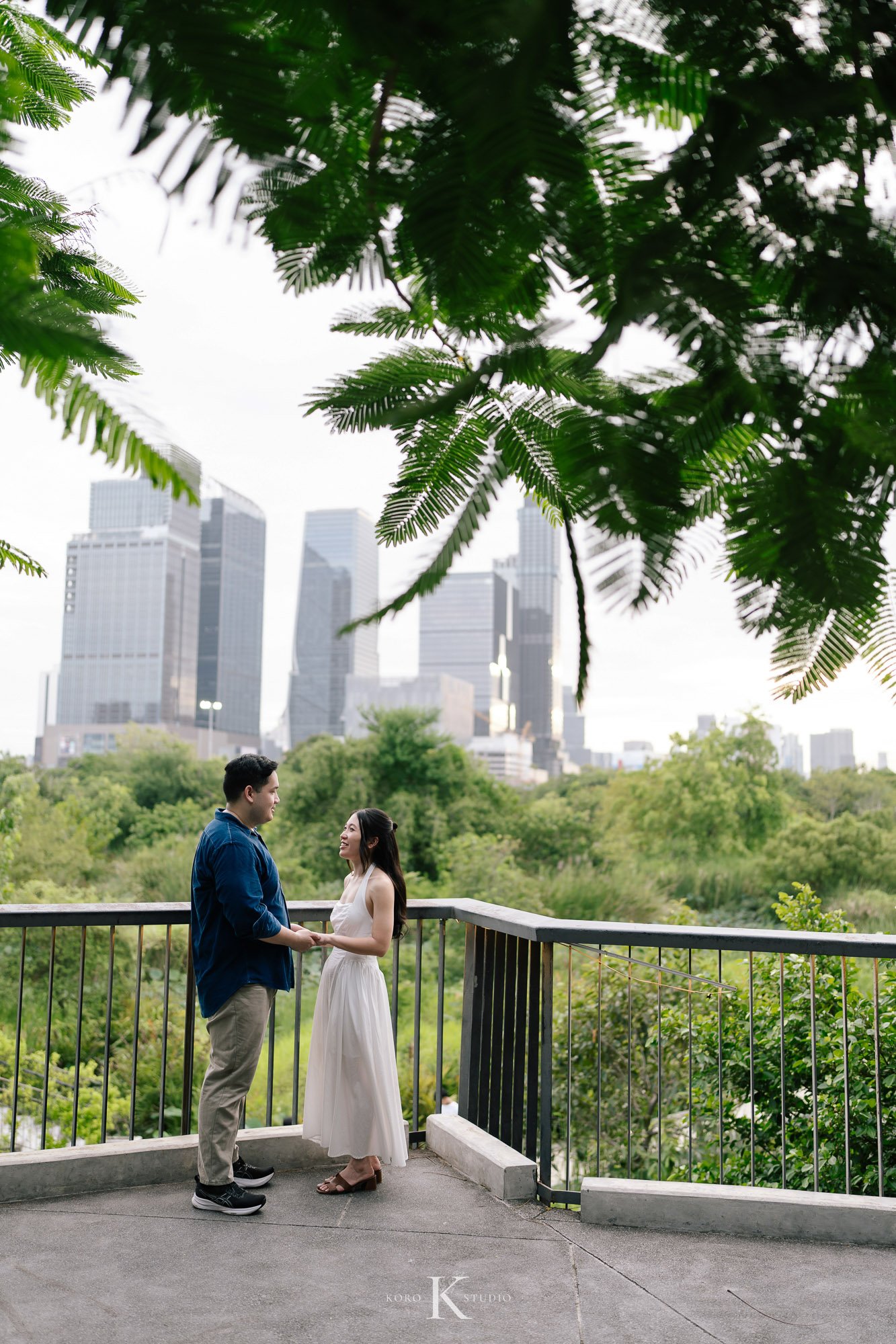 Bangkok Pre Wedding: Alison & Karl at Wat Pho & Benjakitti Park 203 benjakitti park pre wedding alison karl bangkok 203 Bangkok Pre Wedding: Alison & Karl at Wat Pho & Benjakitti Park