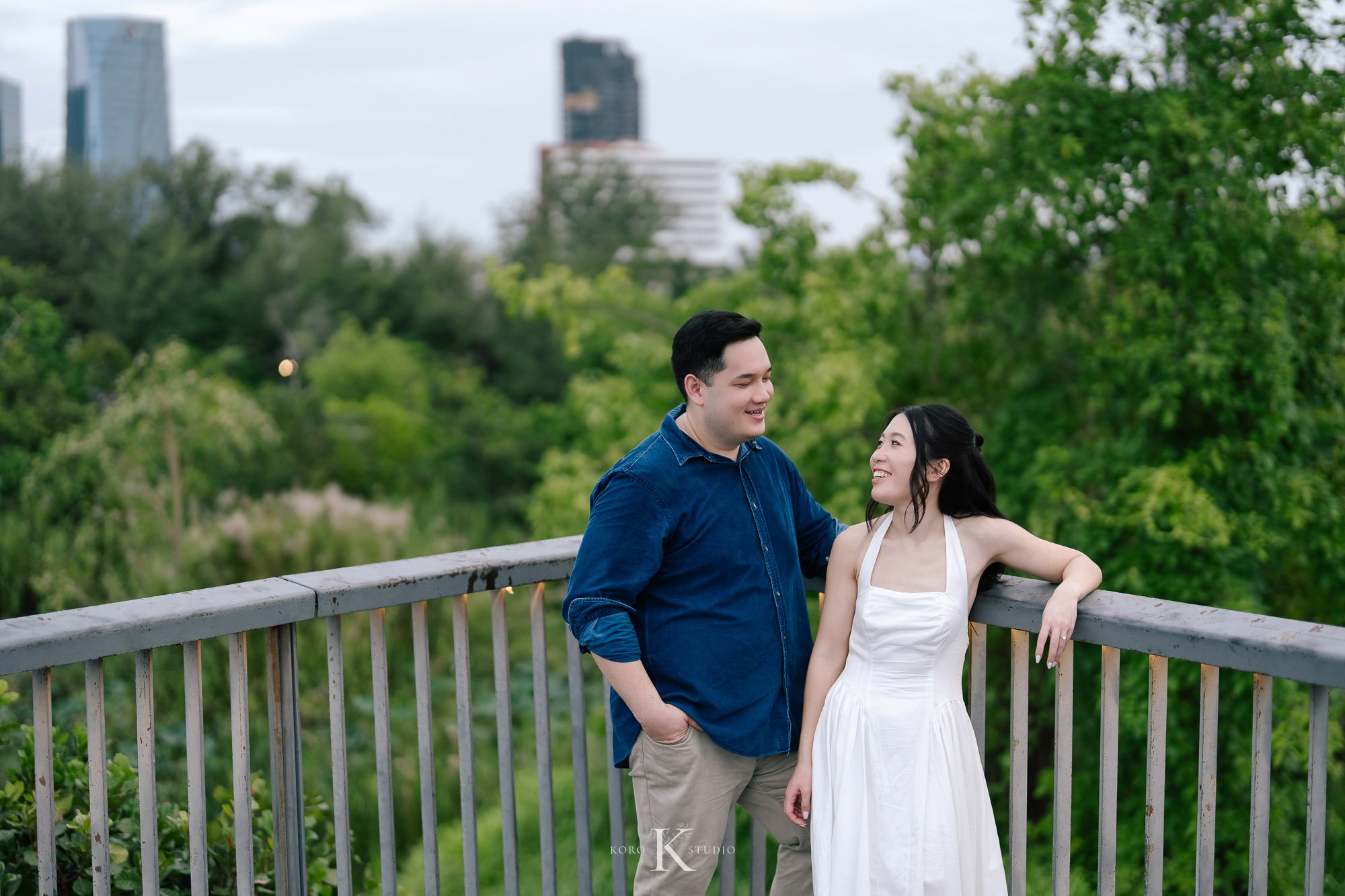 Bangkok Pre Wedding: Alison & Karl at Wat Pho & Benjakitti Park 205 benjakitti park pre wedding alison karl bangkok 205 Bangkok Pre Wedding: Alison & Karl at Wat Pho & Benjakitti Park