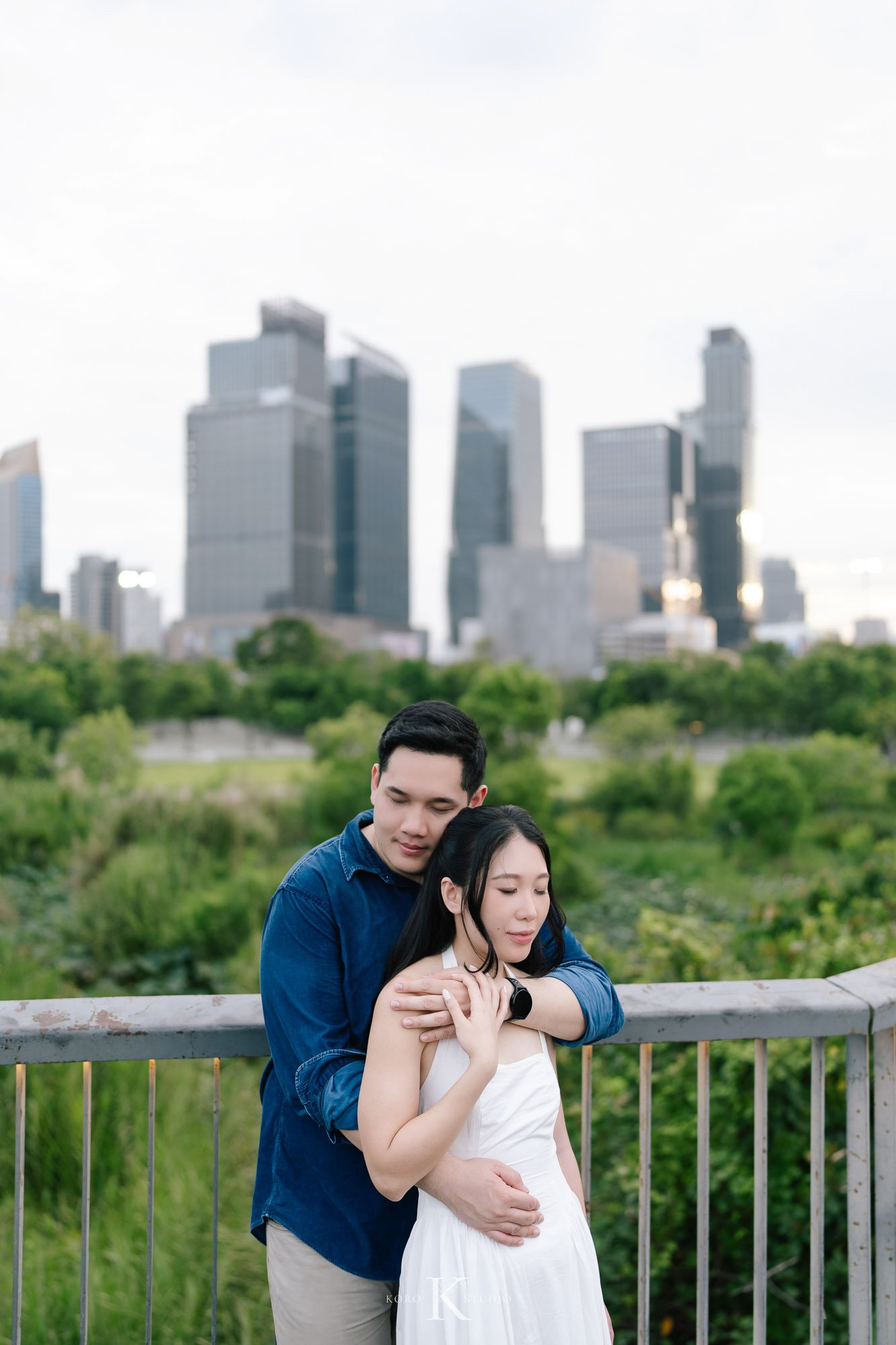 Bangkok Pre Wedding: Alison & Karl at Wat Pho & Benjakitti Park 208 benjakitti park pre wedding alison karl bangkok 208 Bangkok Pre Wedding: Alison & Karl at Wat Pho & Benjakitti Park