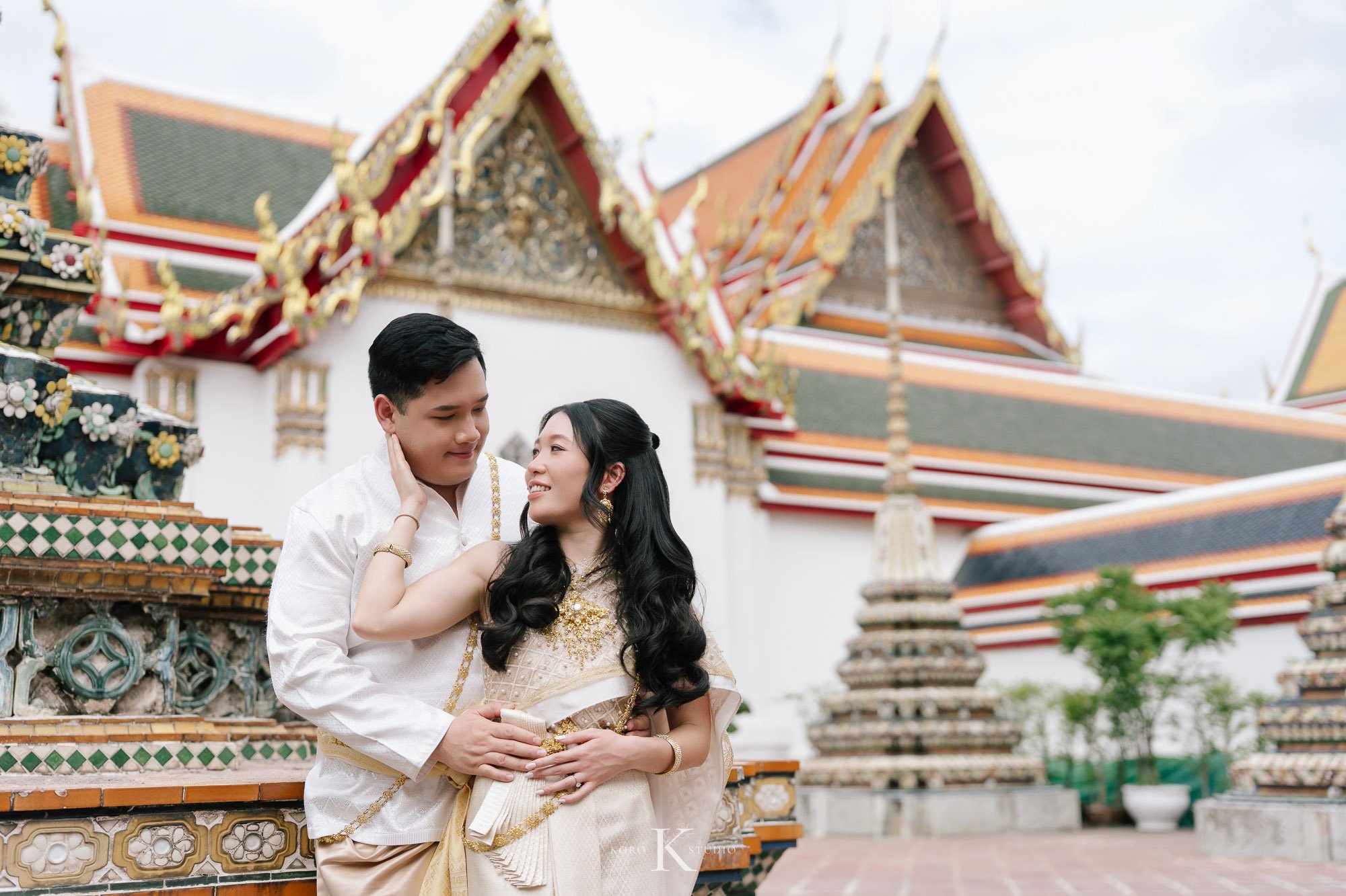 Bangkok Pre Wedding: Alison & Karl at Wat Pho & Benjakitti Park 28 benjakitti park pre wedding alison karl bangkok 28 Bangkok Pre Wedding: Alison & Karl at Wat Pho & Benjakitti Park