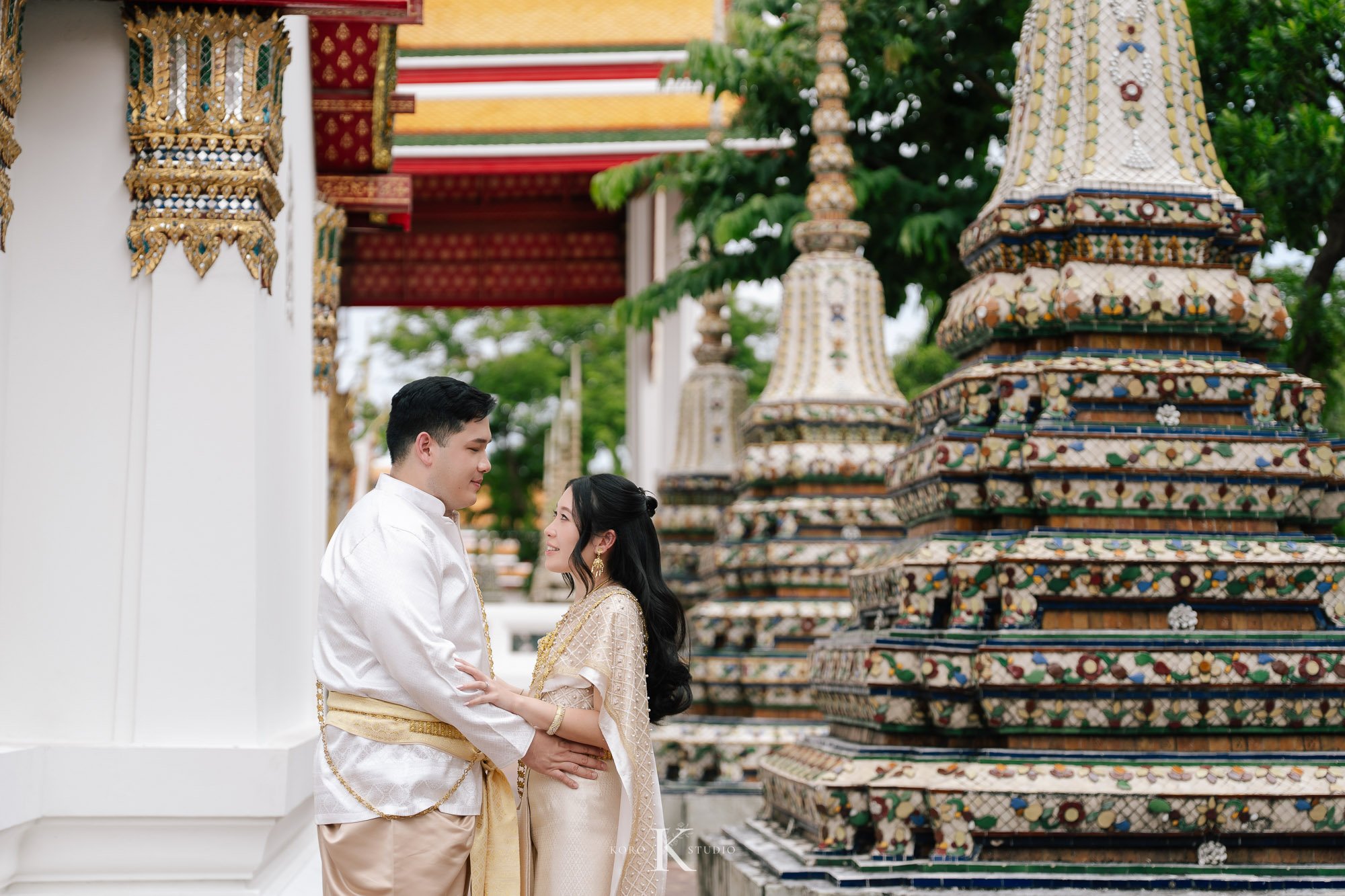 Bangkok Pre Wedding: Alison & Karl at Wat Pho & Benjakitti Park 34 benjakitti park pre wedding alison karl bangkok 34 Bangkok Pre Wedding: Alison & Karl at Wat Pho & Benjakitti Park
