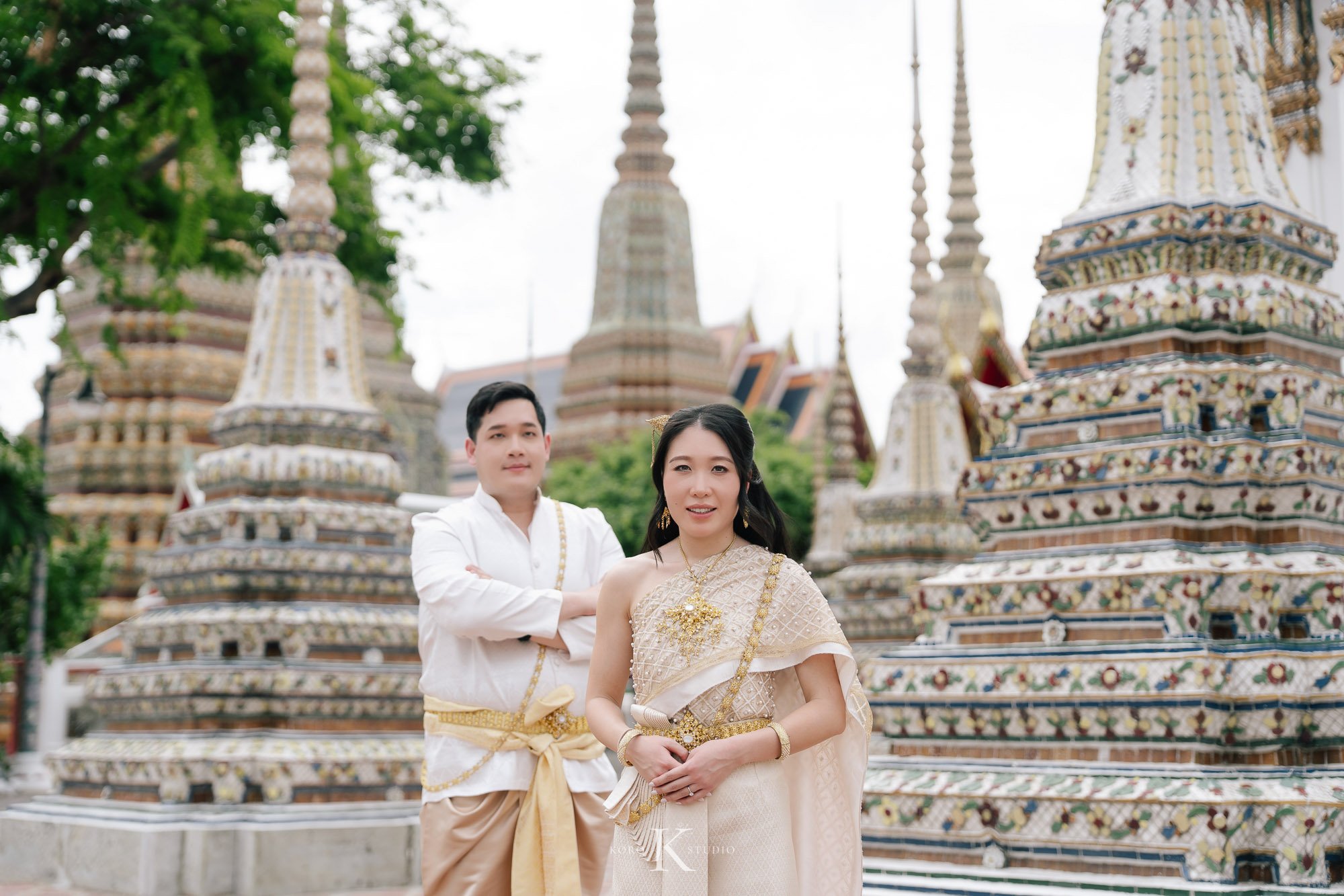 Bangkok Pre Wedding: Alison & Karl at Wat Pho & Benjakitti Park 37 benjakitti park pre wedding alison karl bangkok 37 Bangkok Pre Wedding: Alison & Karl at Wat Pho & Benjakitti Park