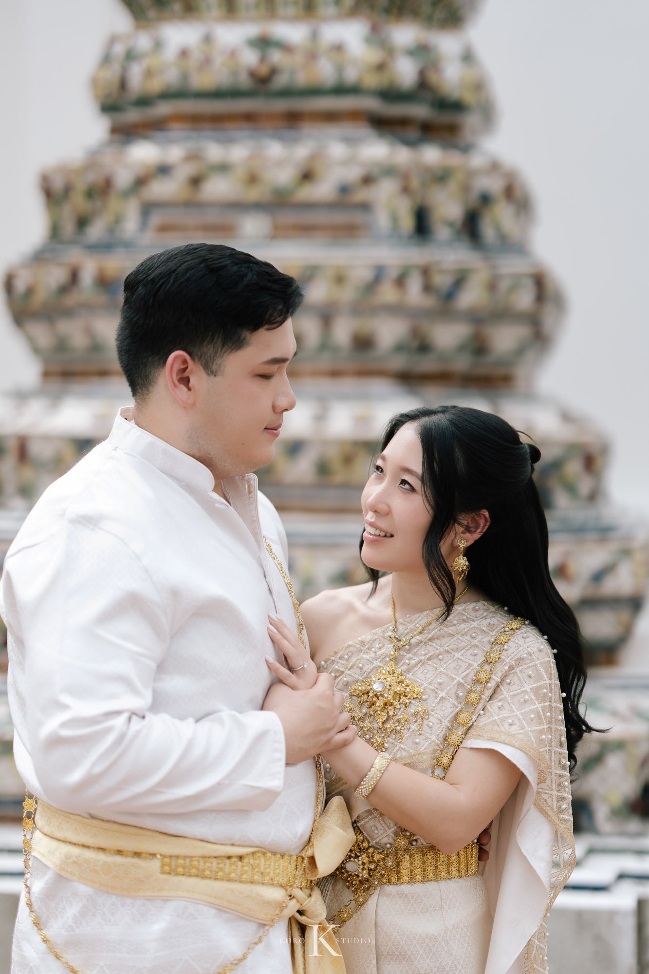 Bangkok Pre Wedding: Alison & Karl at Wat Pho & Benjakitti Park 39 benjakitti park pre wedding alison karl bangkok 39 Bangkok Pre Wedding: Alison & Karl at Wat Pho & Benjakitti Park