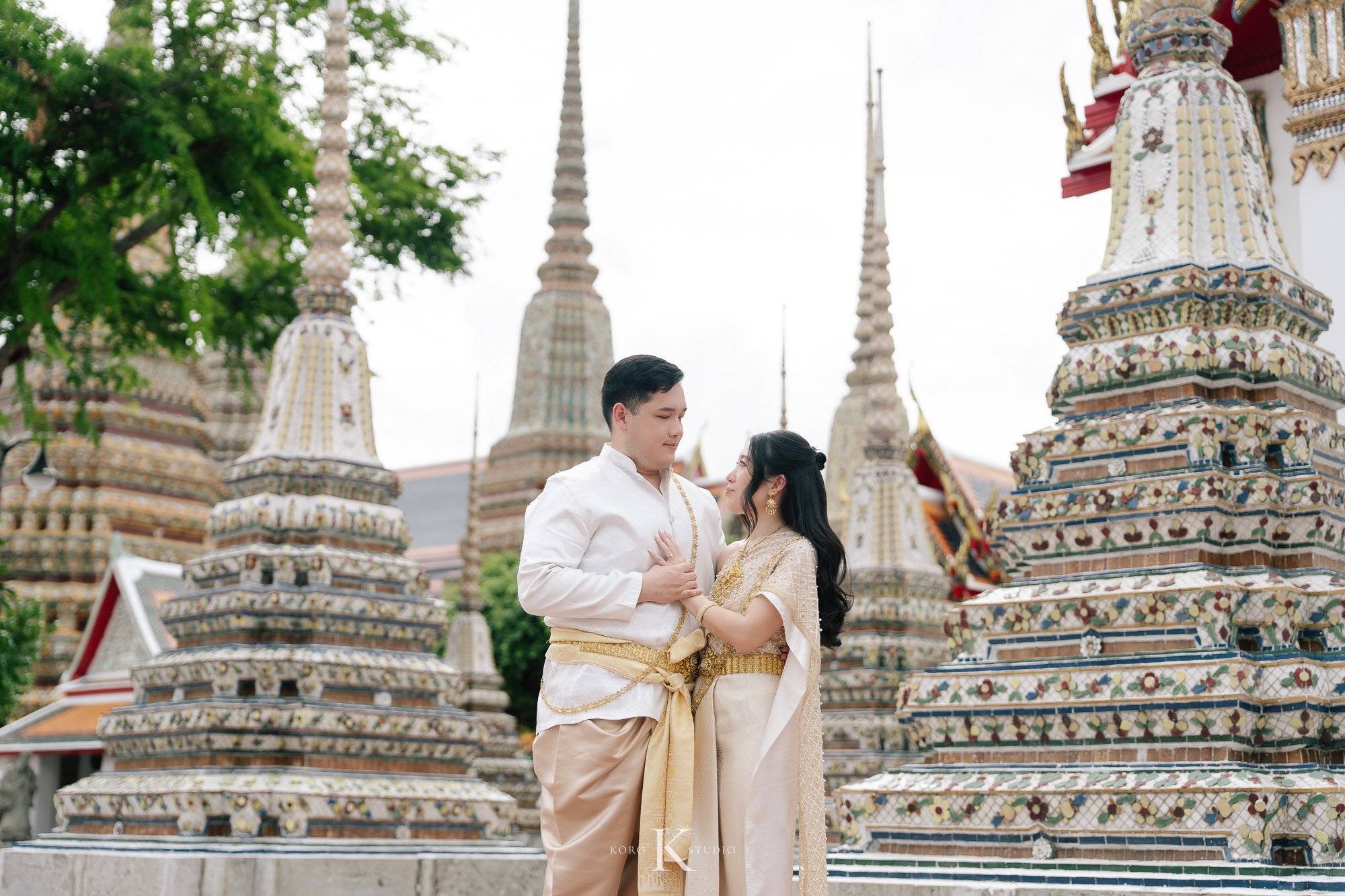 Bangkok Pre Wedding: Alison & Karl at Wat Pho & Benjakitti Park 40 benjakitti park pre wedding alison karl bangkok 40 Bangkok Pre Wedding: Alison & Karl at Wat Pho & Benjakitti Park