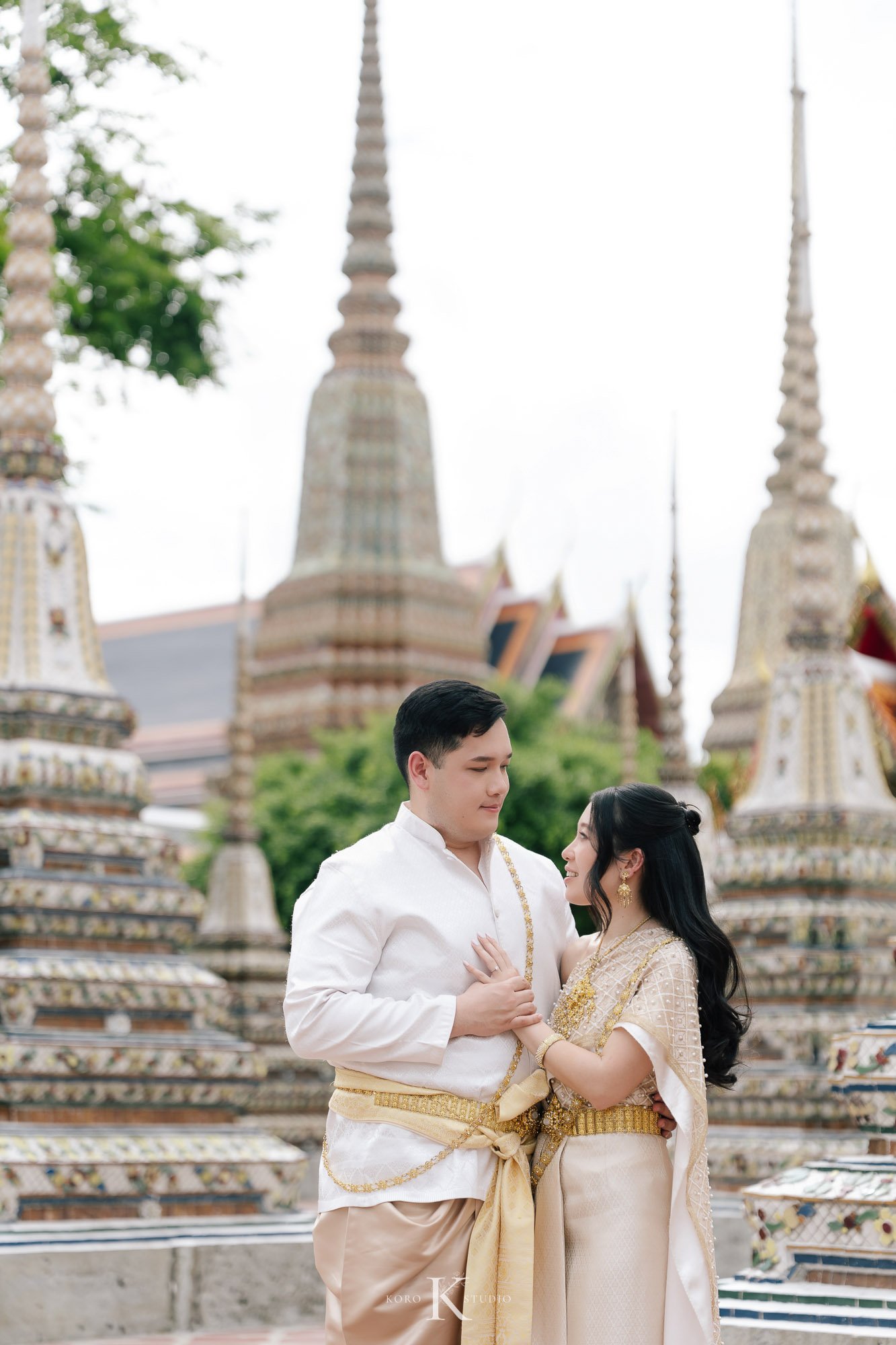 Bangkok Pre Wedding: Alison & Karl at Wat Pho & Benjakitti Park 41 benjakitti park pre wedding alison karl bangkok 41 Bangkok Pre Wedding: Alison & Karl at Wat Pho & Benjakitti Park