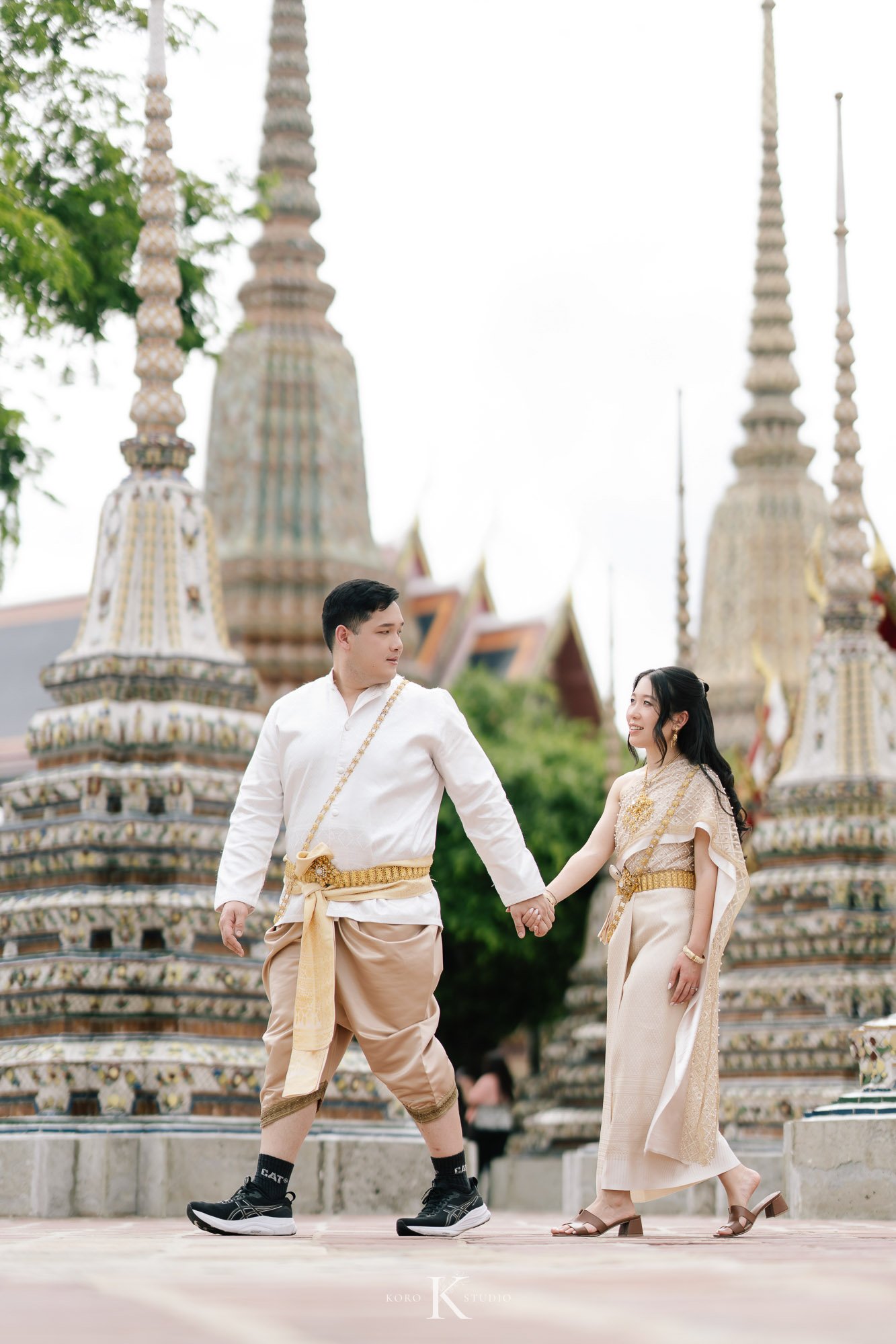 Bangkok Pre Wedding: Alison & Karl at Wat Pho & Benjakitti Park 46 benjakitti park pre wedding alison karl bangkok 46 Bangkok Pre Wedding: Alison & Karl at Wat Pho & Benjakitti Park