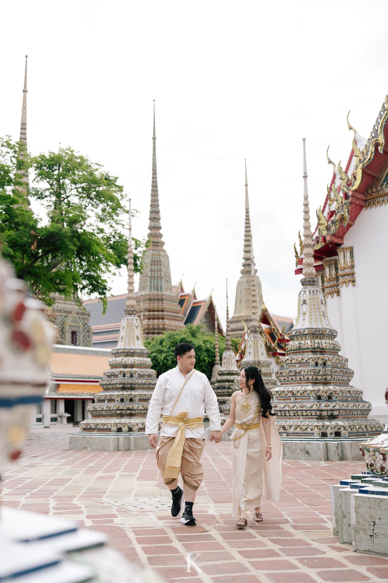 Bangkok Pre Wedding: Alison & Karl at Wat Pho & Benjakitti Park 51 benjakitti park pre wedding alison karl bangkok 51 Bangkok Pre Wedding: Alison & Karl at Wat Pho & Benjakitti Park