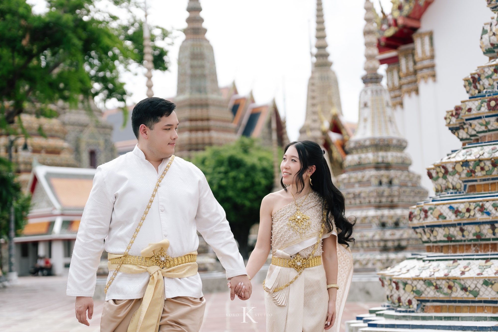 Bangkok Pre Wedding: Alison & Karl at Wat Pho & Benjakitti Park 53 benjakitti park pre wedding alison karl bangkok 53 Bangkok Pre Wedding: Alison & Karl at Wat Pho & Benjakitti Park