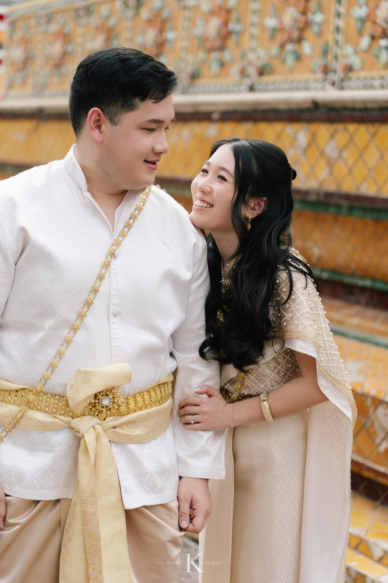 Bangkok Pre Wedding: Alison & Karl at Wat Pho & Benjakitti Park 57 benjakitti park pre wedding alison karl bangkok 57 Bangkok Pre Wedding: Alison & Karl at Wat Pho & Benjakitti Park