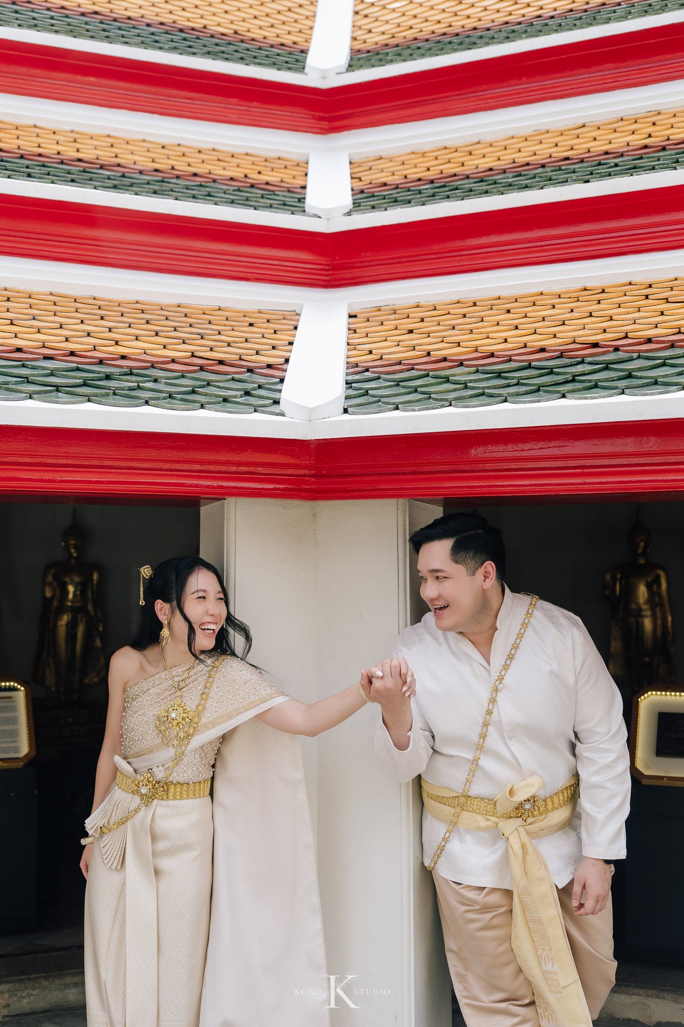 Bangkok Pre Wedding: Alison & Karl at Wat Pho & Benjakitti Park 75 benjakitti park pre wedding alison karl bangkok 75 Bangkok Pre Wedding: Alison & Karl at Wat Pho & Benjakitti Park