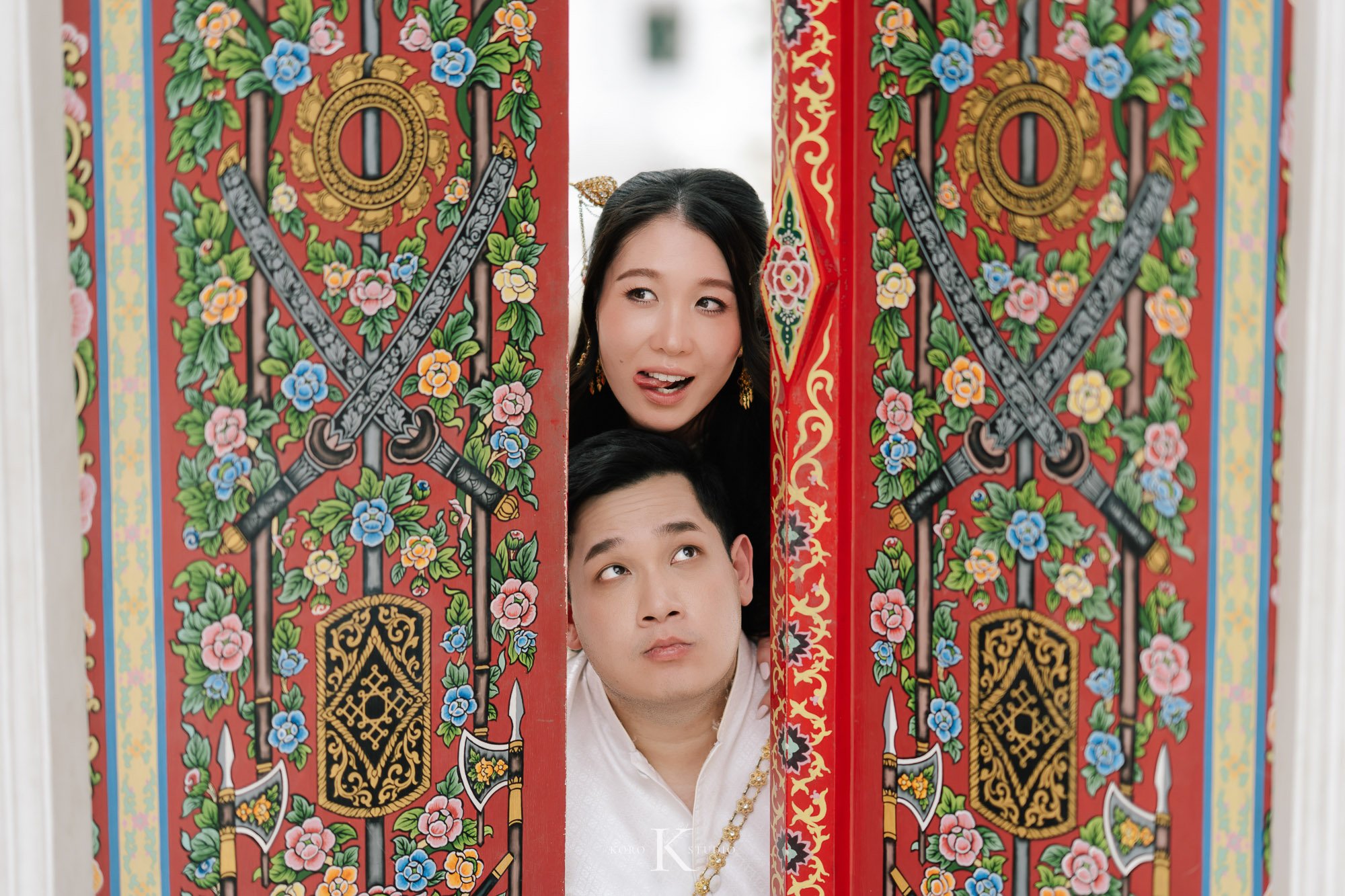 Bangkok Pre Wedding: Alison & Karl at Wat Pho & Benjakitti Park 87 benjakitti park pre wedding alison karl bangkok 87 Bangkok Pre Wedding: Alison & Karl at Wat Pho & Benjakitti Park