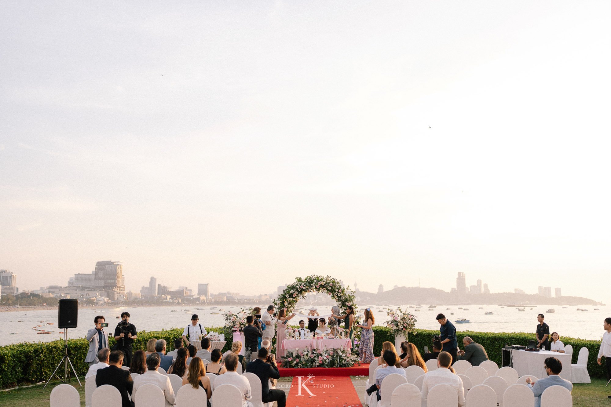 Dusit Thani Pattaya Hotel Wedding | Nafiseh & Ron 122 dusit thani pattaya hotel wedding nafiseh ron 122 Dusit Thani Pattaya Hotel Wedding | Nafiseh & Ron