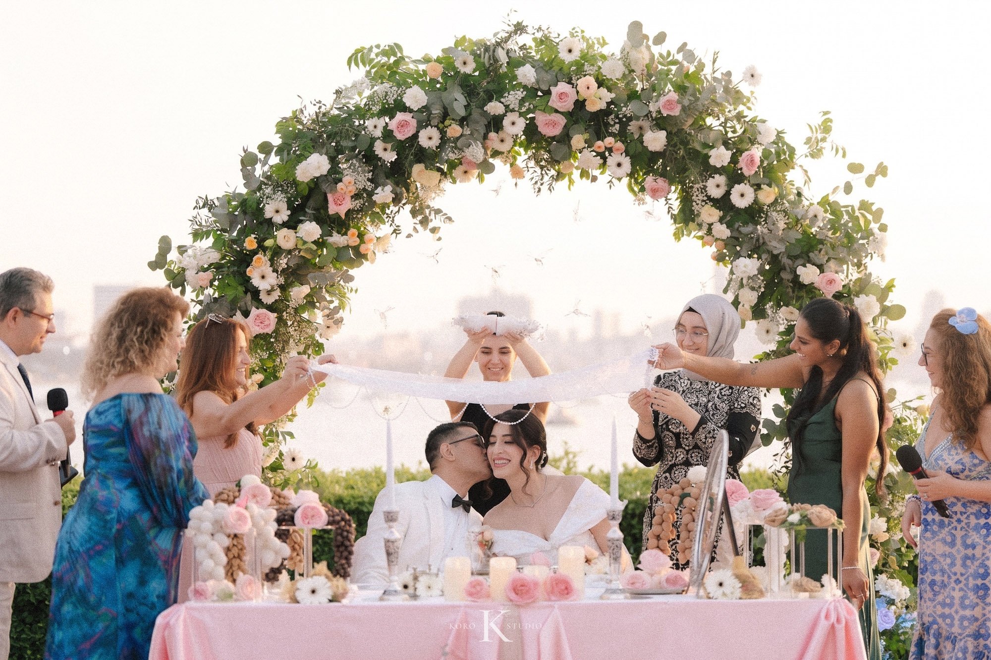 Dusit Thani Pattaya Hotel Wedding | Nafiseh & Ron 125 dusit thani pattaya hotel wedding nafiseh ron 125 1 Dusit Thani Pattaya Hotel Wedding | Nafiseh & Ron