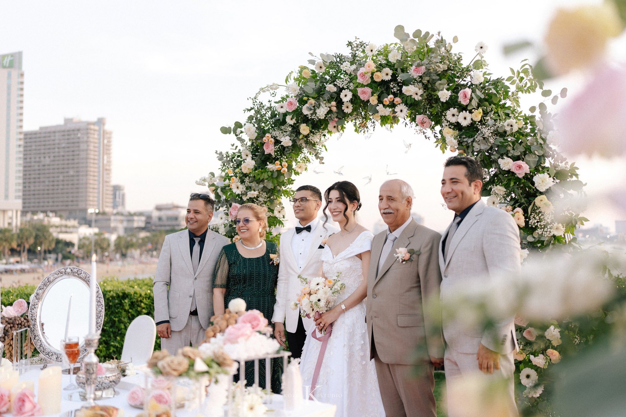 Dusit Thani Pattaya Hotel Wedding | Nafiseh & Ron 149 dusit thani pattaya hotel wedding nafiseh ron 149 Dusit Thani Pattaya Hotel Wedding | Nafiseh & Ron