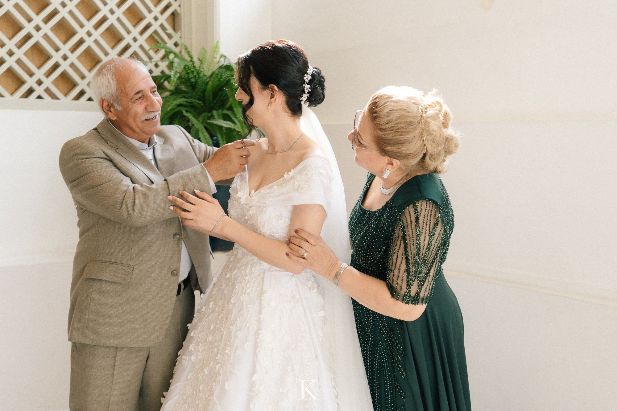 Dusit Thani Pattaya Hotel Wedding | Nafiseh & Ron 45 dusit thani pattaya hotel wedding nafiseh ron 45 Dusit Thani Pattaya Hotel Wedding | Nafiseh & Ron