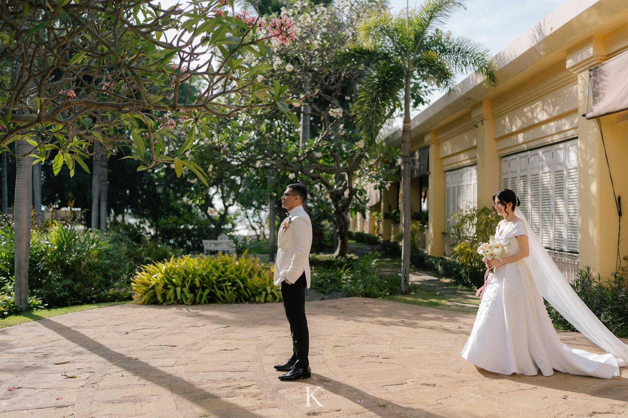 Dusit Thani Pattaya Hotel Wedding | Nafiseh & Ron 57 dusit thani pattaya hotel wedding nafiseh ron 57 Dusit Thani Pattaya Hotel Wedding | Nafiseh & Ron