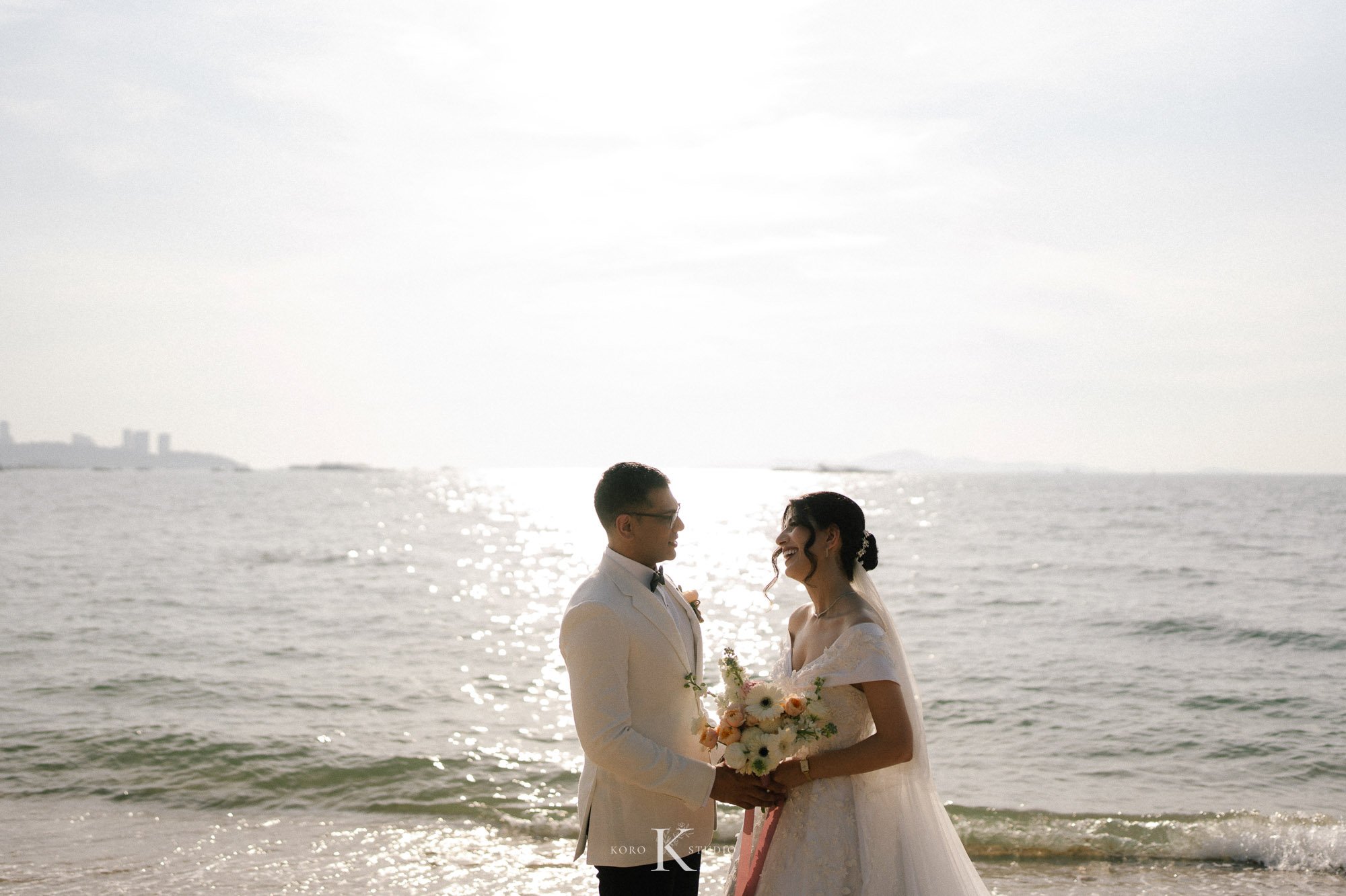Dusit Thani Pattaya Hotel Wedding | Nafiseh & Ron 73 dusit thani pattaya hotel wedding nafiseh ron 73 Dusit Thani Pattaya Hotel Wedding | Nafiseh & Ron