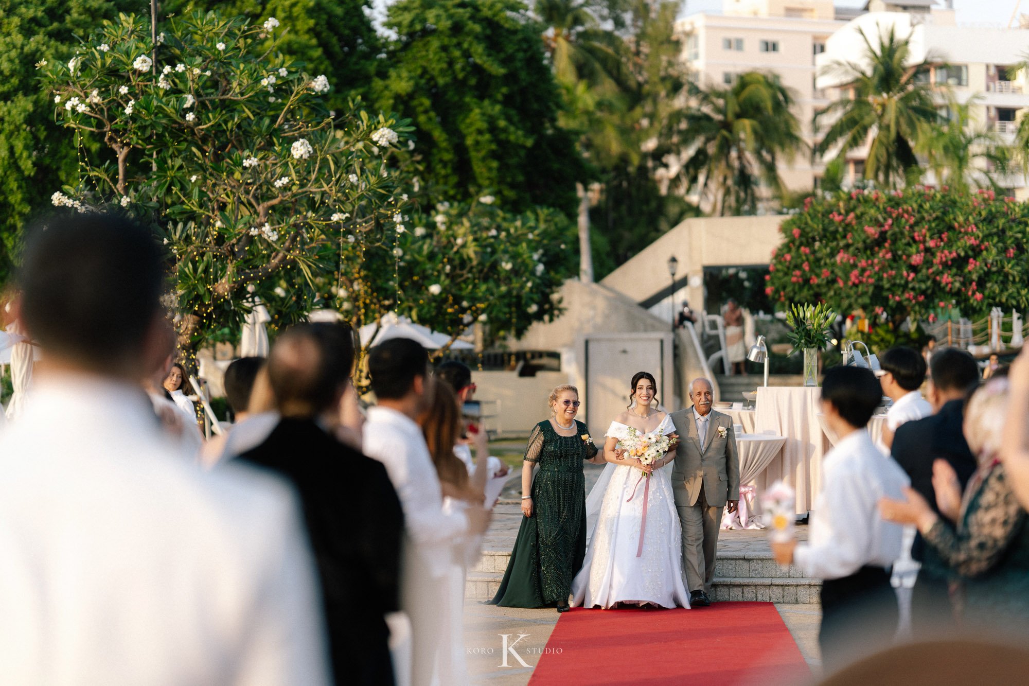 Dusit Thani Pattaya Hotel Wedding | Nafiseh & Ron 93 dusit thani pattaya hotel wedding nafiseh ron 93 Dusit Thani Pattaya Hotel Wedding | Nafiseh & Ron