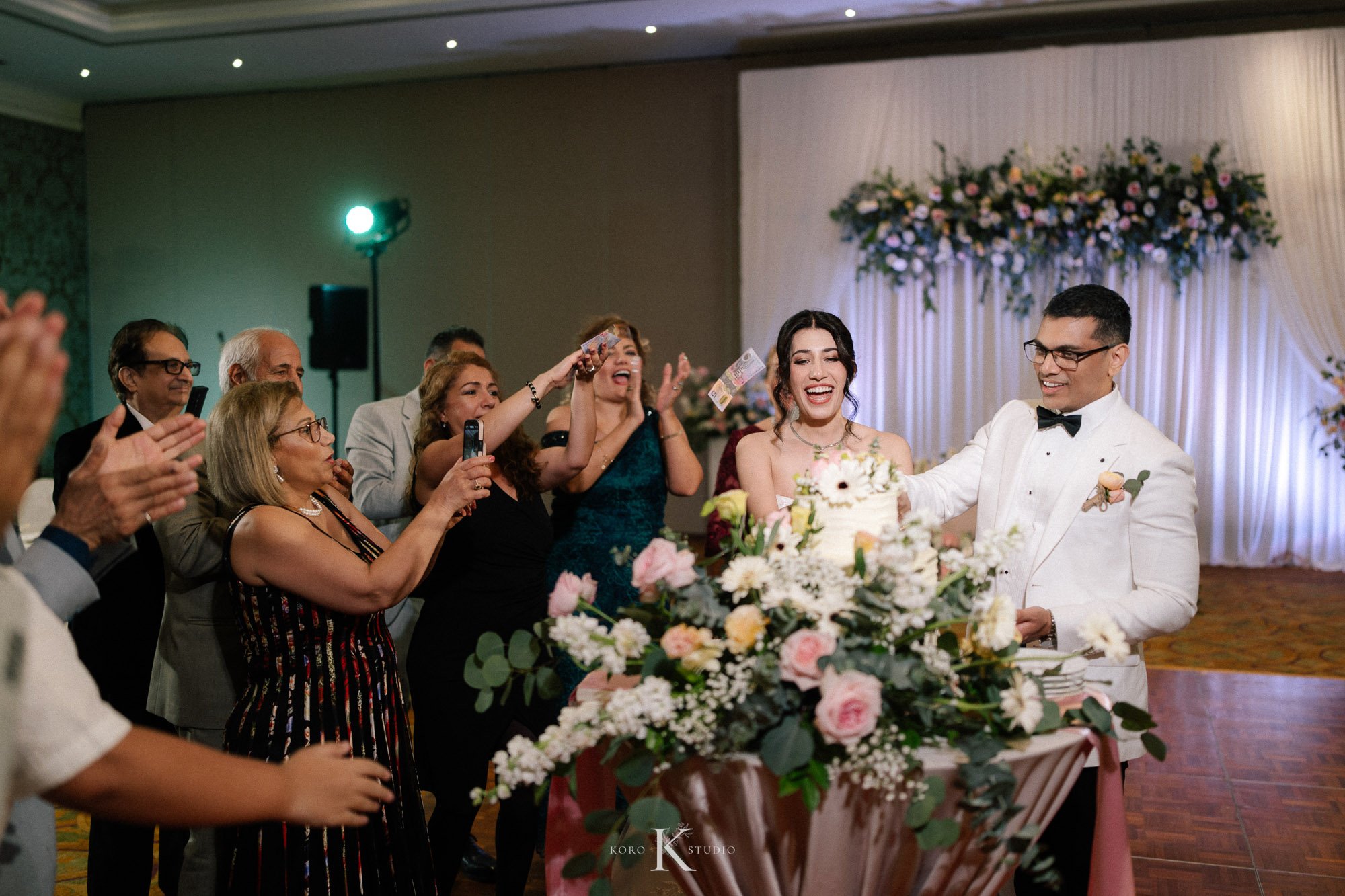 Dusit Thani Pattaya Wedding | Nafiseh & Ron’s Celebration 104 dusit thani pattaya wedding nafiseh ron 104 Dusit Thani Pattaya Wedding | Nafiseh & Ron’s Celebration