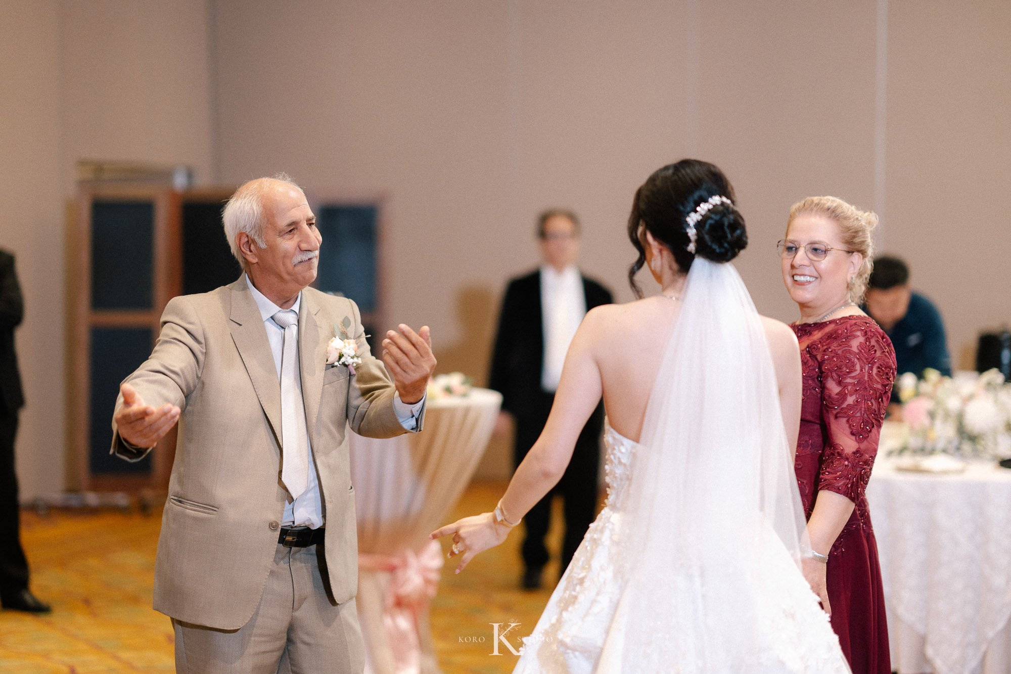 Dusit Thani Pattaya Wedding | Nafiseh & Ron’s Celebration 29 dusit thani pattaya wedding nafiseh ron 29 Dusit Thani Pattaya Wedding | Nafiseh & Ron’s Celebration