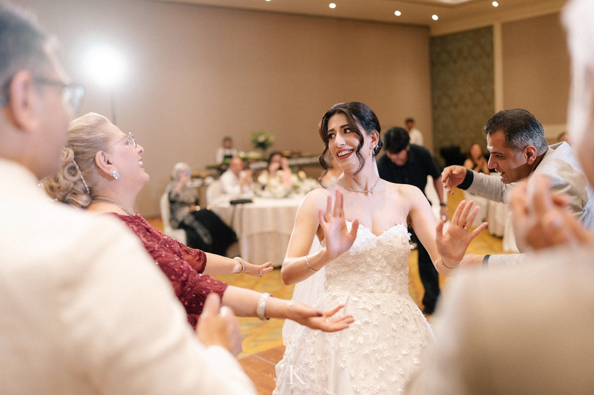 Dusit Thani Pattaya Wedding | Nafiseh & Ron’s Celebration 33 dusit thani pattaya wedding nafiseh ron 33 Dusit Thani Pattaya Wedding | Nafiseh & Ron’s Celebration