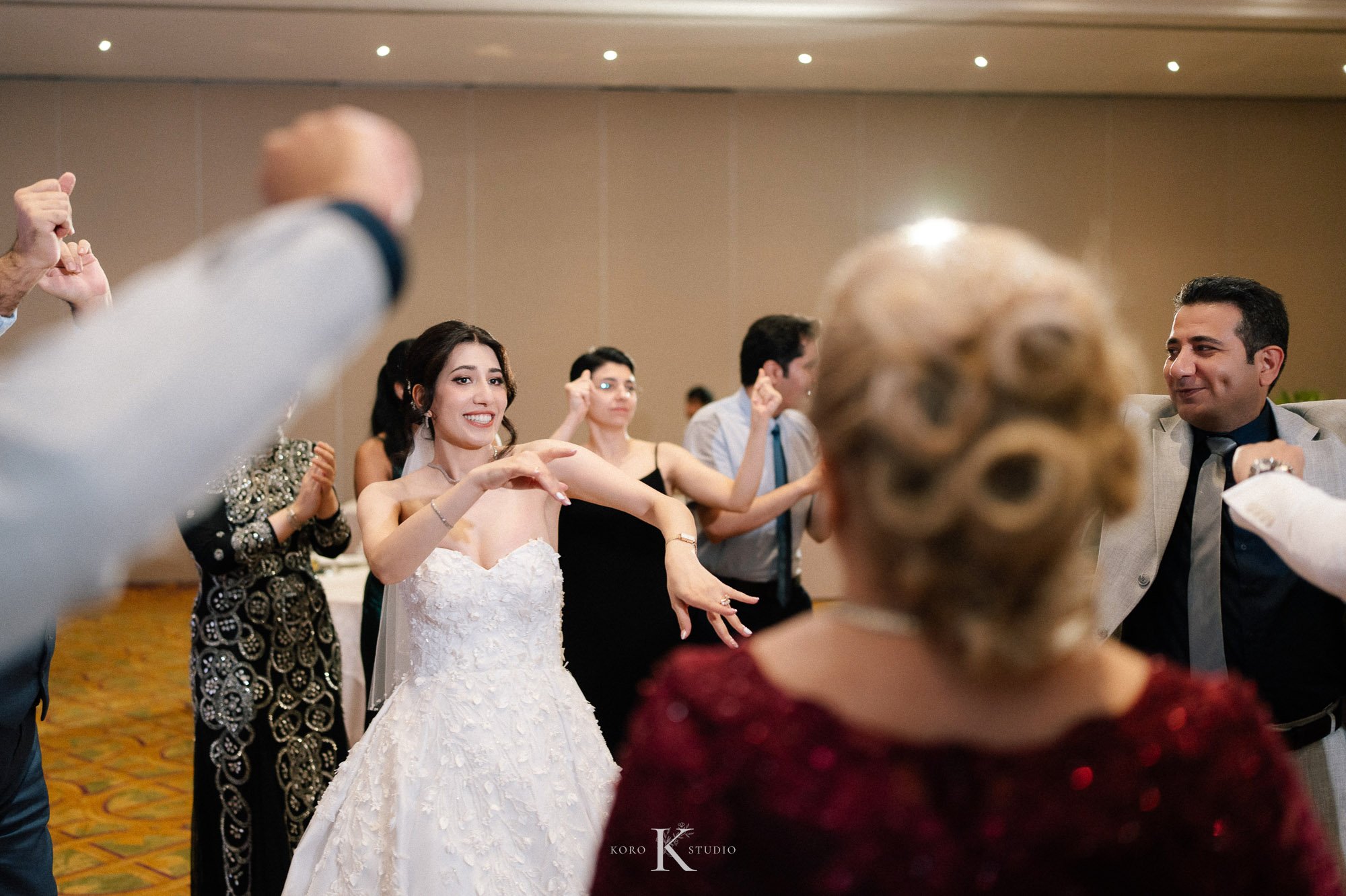 Dusit Thani Pattaya Wedding | Nafiseh & Ron’s Celebration 39 dusit thani pattaya wedding nafiseh ron 39 Dusit Thani Pattaya Wedding | Nafiseh & Ron’s Celebration