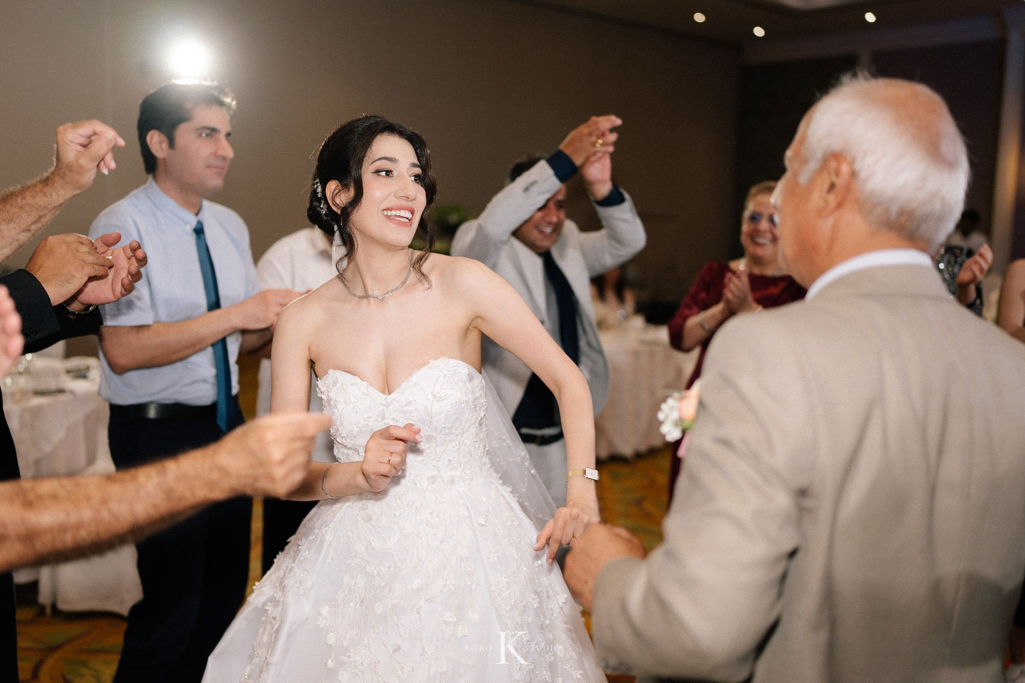 Dusit Thani Pattaya Wedding | Nafiseh & Ron’s Celebration 53 dusit thani pattaya wedding nafiseh ron 53 Dusit Thani Pattaya Wedding | Nafiseh & Ron’s Celebration