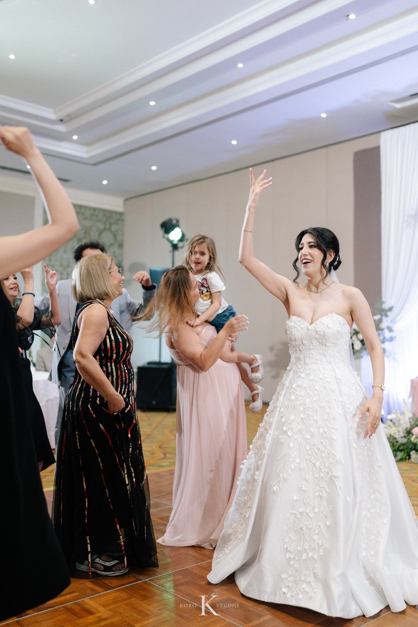 Dusit Thani Pattaya Wedding | Nafiseh & Ron’s Celebration 56 dusit thani pattaya wedding nafiseh ron 56 Dusit Thani Pattaya Wedding | Nafiseh & Ron’s Celebration