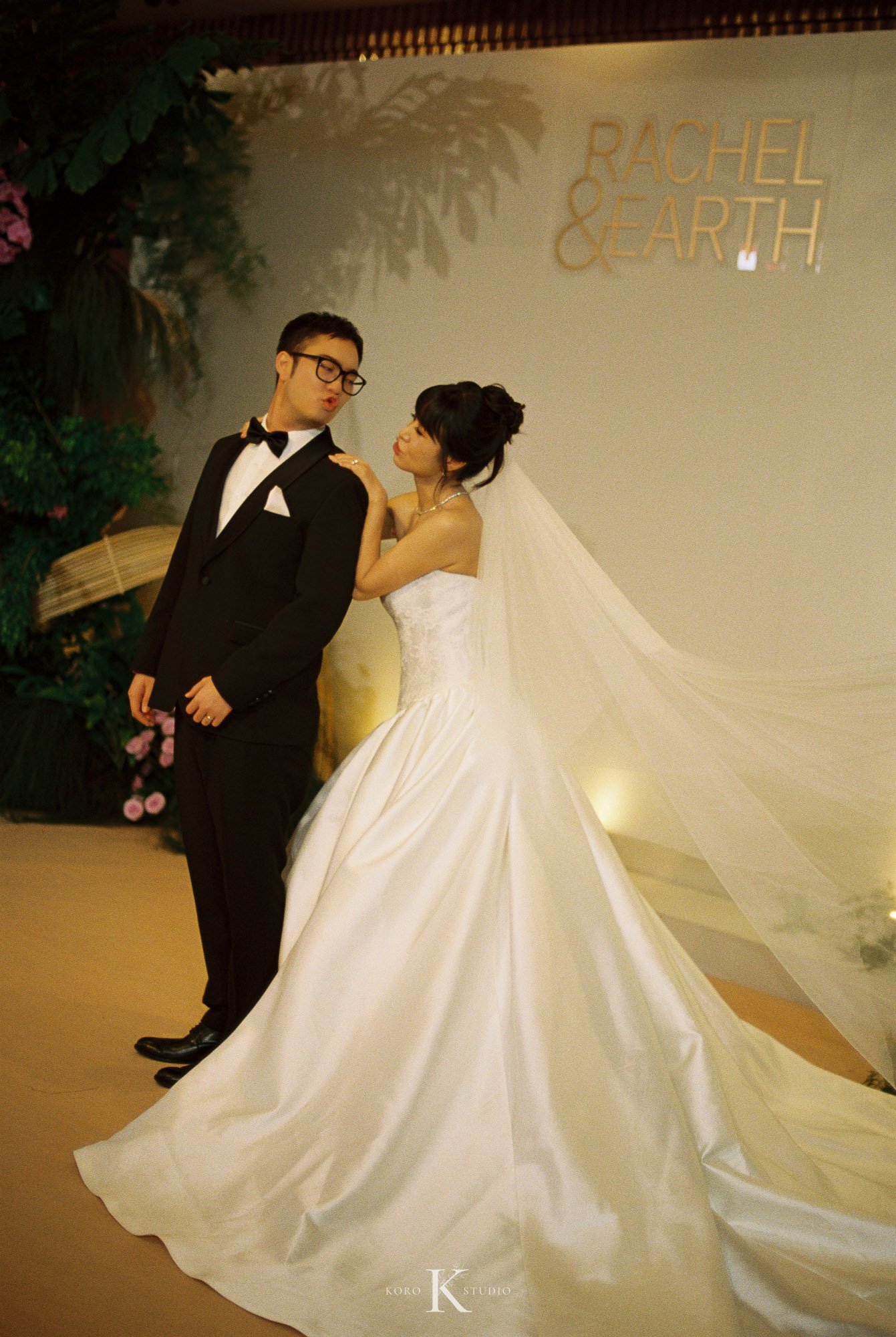 The Athenee Hotel Wedding Film Photography | Rachel & Earth 32 athenee hotel wedding film photography rachel earth 32 The Athenee Hotel Wedding Film Photography | Rachel & Earth
