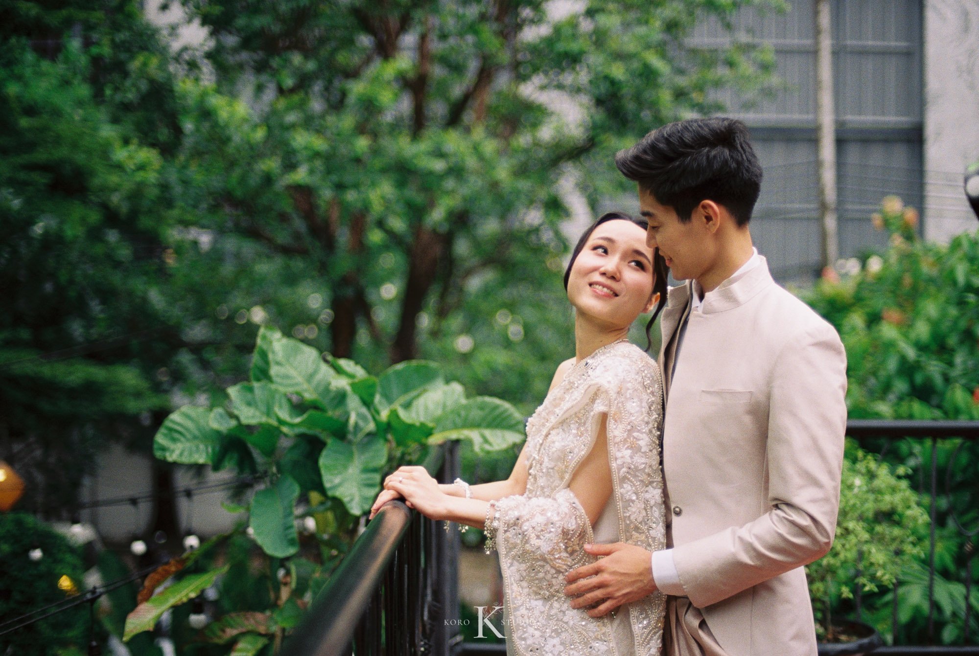 The Gardens of Dinsor Palace Wedding Film Photography 12 the gardes of dinsor palace wedding film photography 12 The Gardens of Dinsor Palace Wedding Film Photography