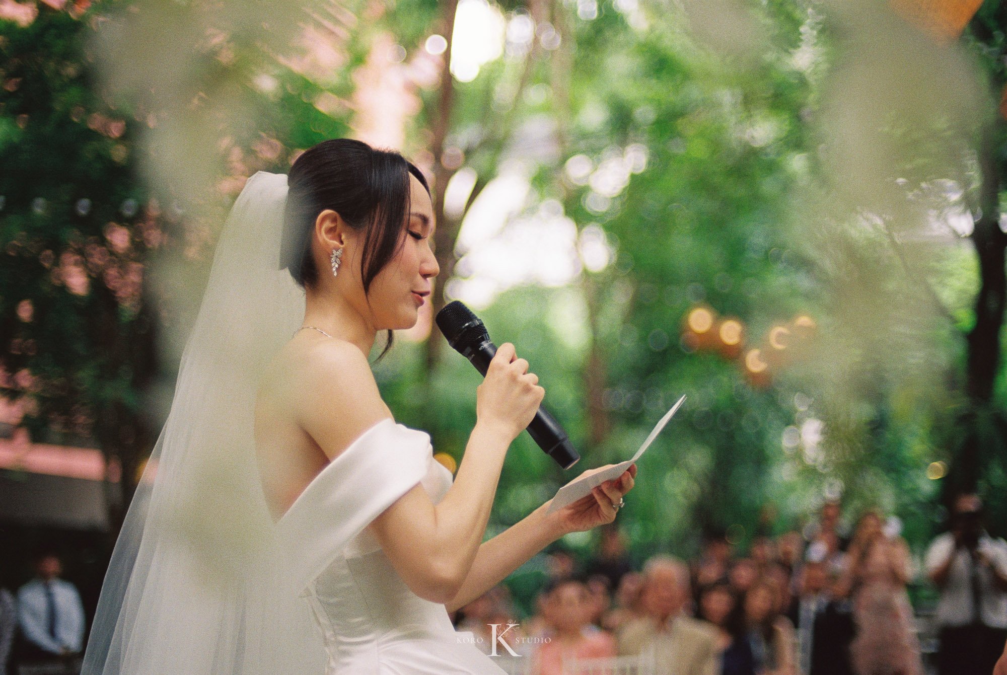 The Gardens of Dinsor Palace Wedding Film Photography 23 the gardes of dinsor palace wedding film photography 23 The Gardens of Dinsor Palace Wedding Film Photography