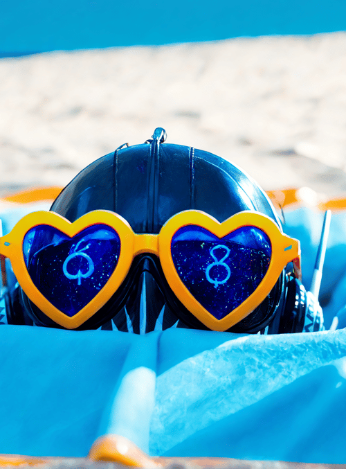 robot, goggles, beach