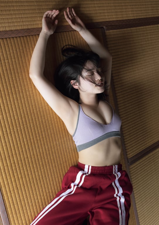 图片[70]-2024.08.28 【電子版だけの特典カットつき】石浜芽衣1st 写真集 闪耀 - 在线免费观看-阅图吧