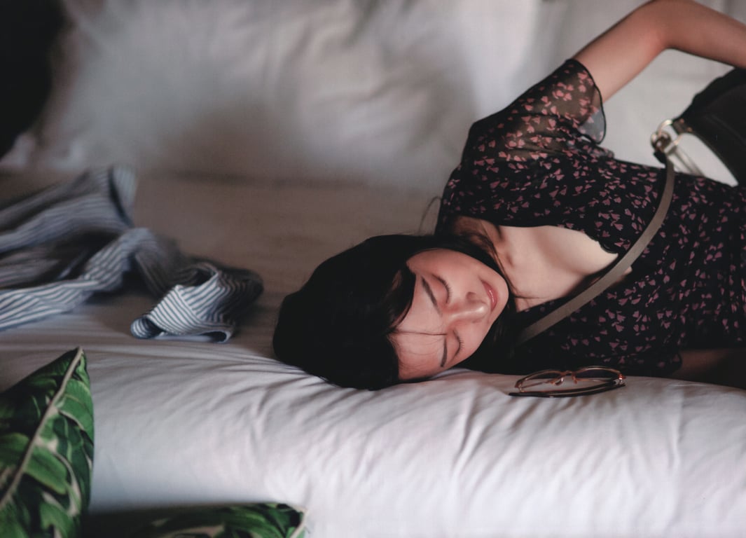 图片[68]-Ayane Suzuki 鈴木絢音 - 1st Photobook The angle of the light 光之角度 (2020-11-10) - 在线免费观看-阅图吧