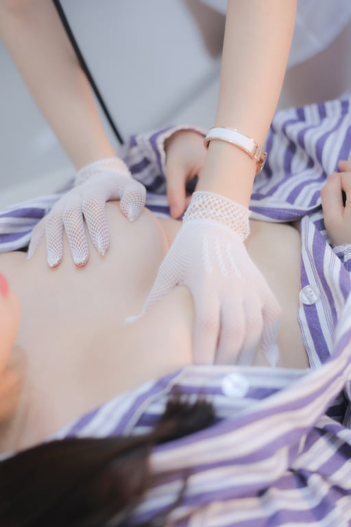 图片[31]-#Hot 豆瓣酱护士双人写真 - 全本免费在线观看-阅图吧