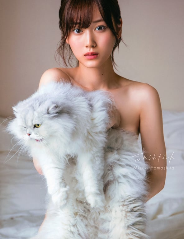 乃木坂46 山下美月1st写真集「忘不了的人」 (new scan)-阅图吧