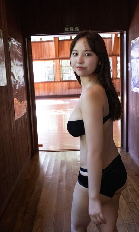 图片[29]-2024.09.30 【数字限定】本乡柚巴写真集「你知道吗？据说心跳加速是会传染的（笑）」 (週プレ PHOTO BOOK) - 在线免费观看-阅图吧